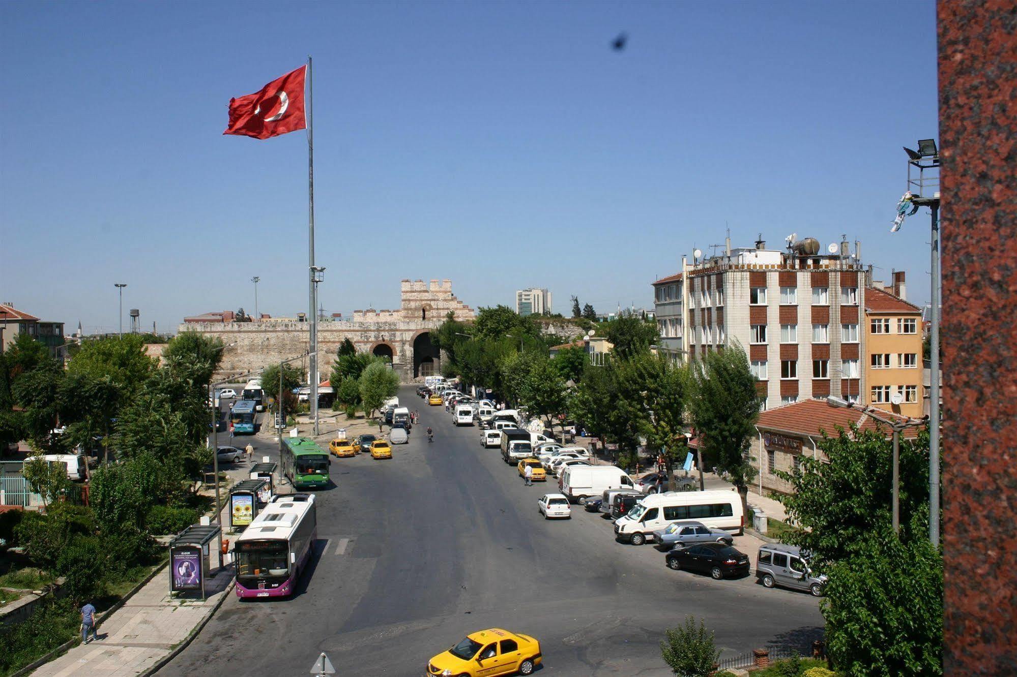 Yavuz Hotel