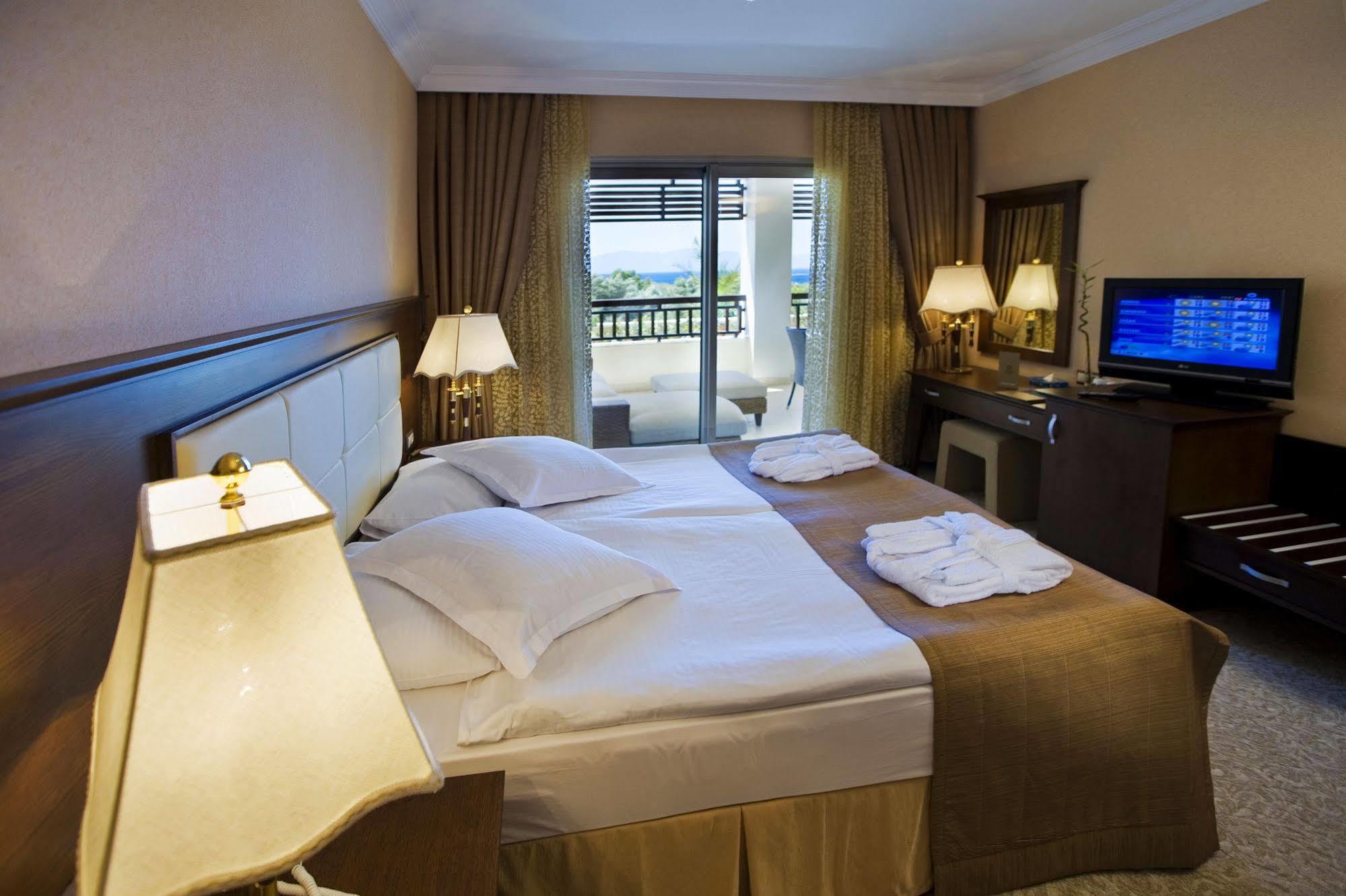 Resort Latanya Park 4*