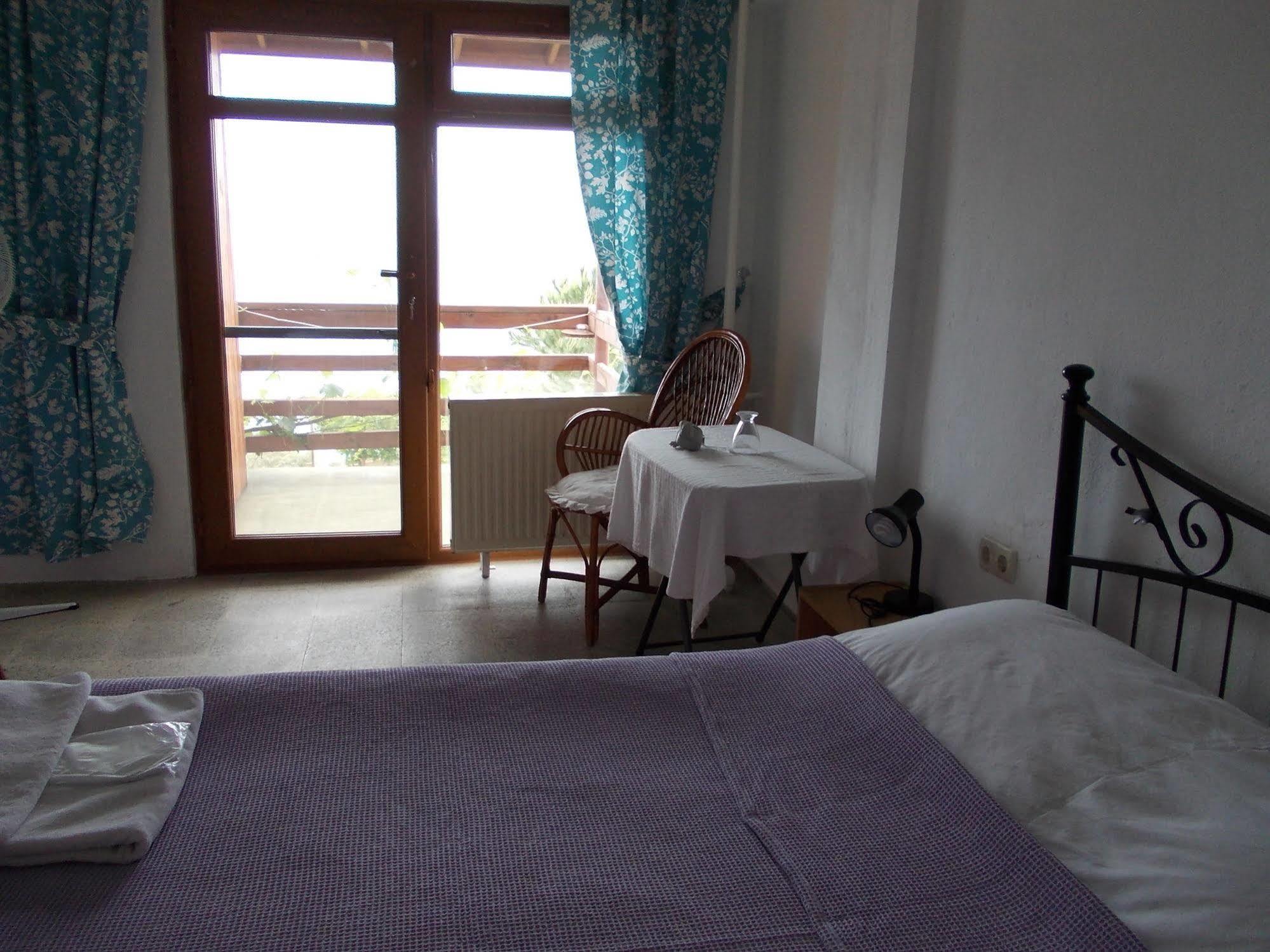 Terrace Guest house Assos