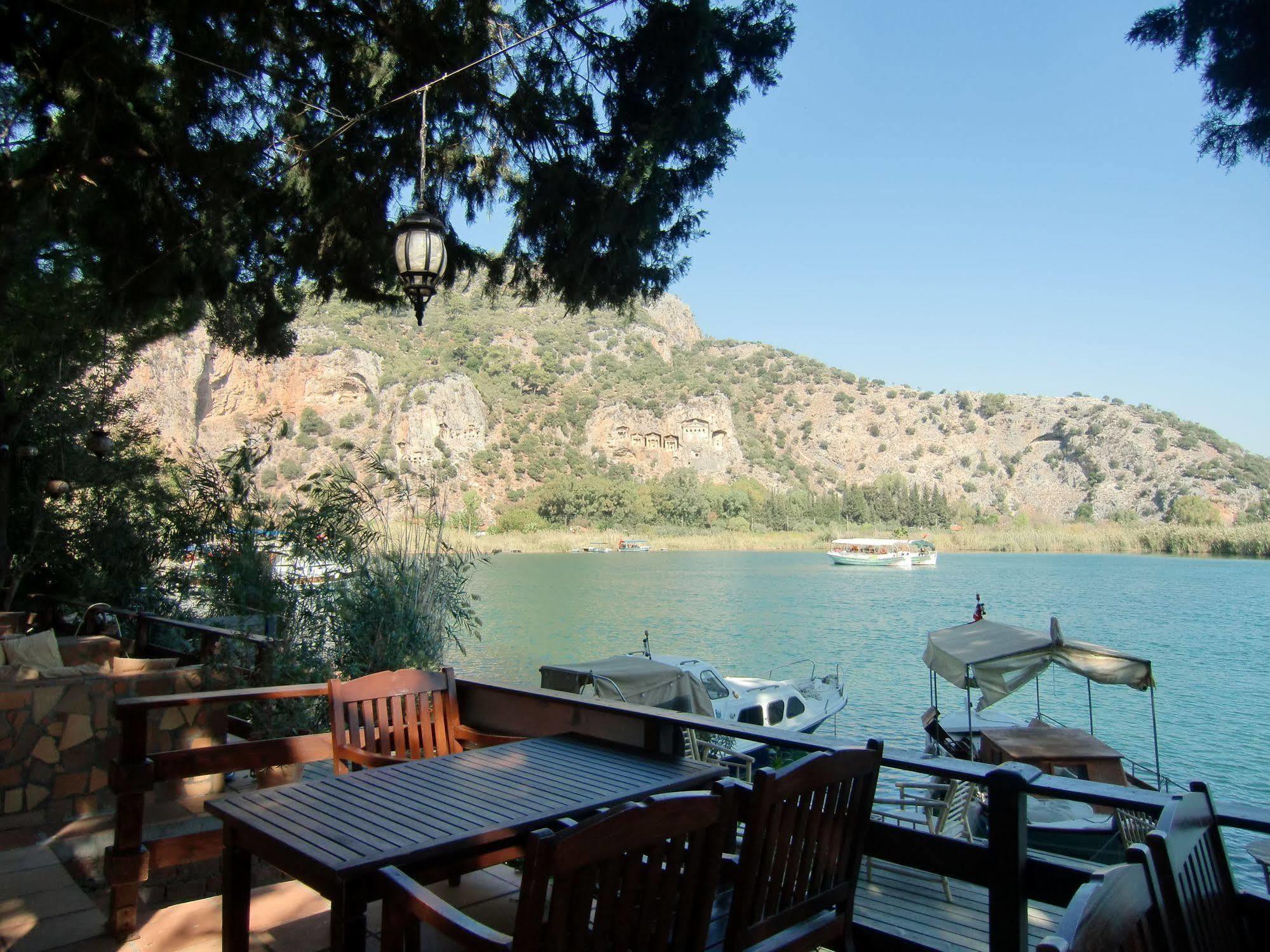 Happy Caretta Dalyan