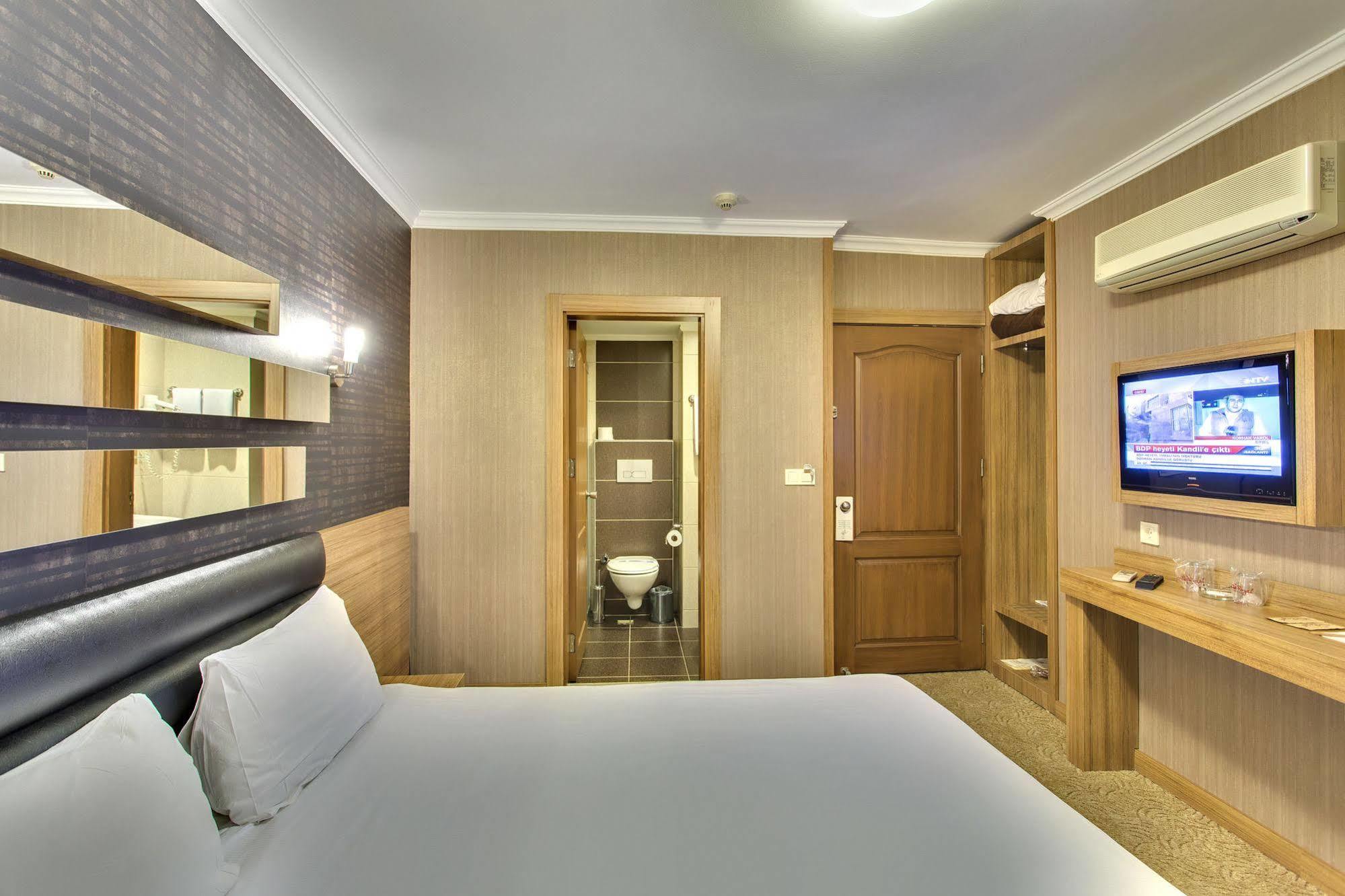 Antroyal 3*