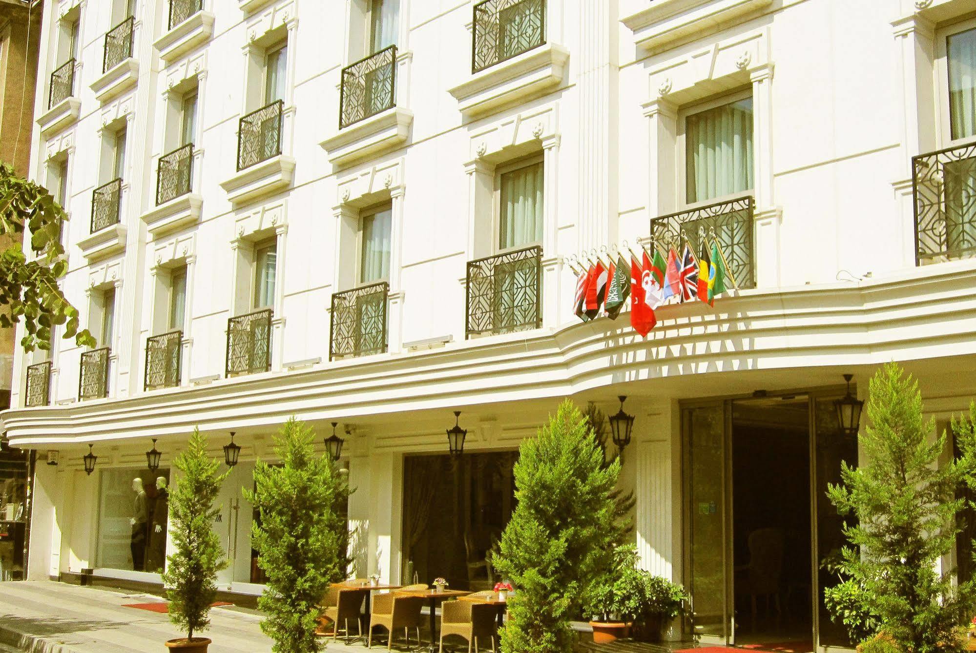 Halifaks Istanbul
