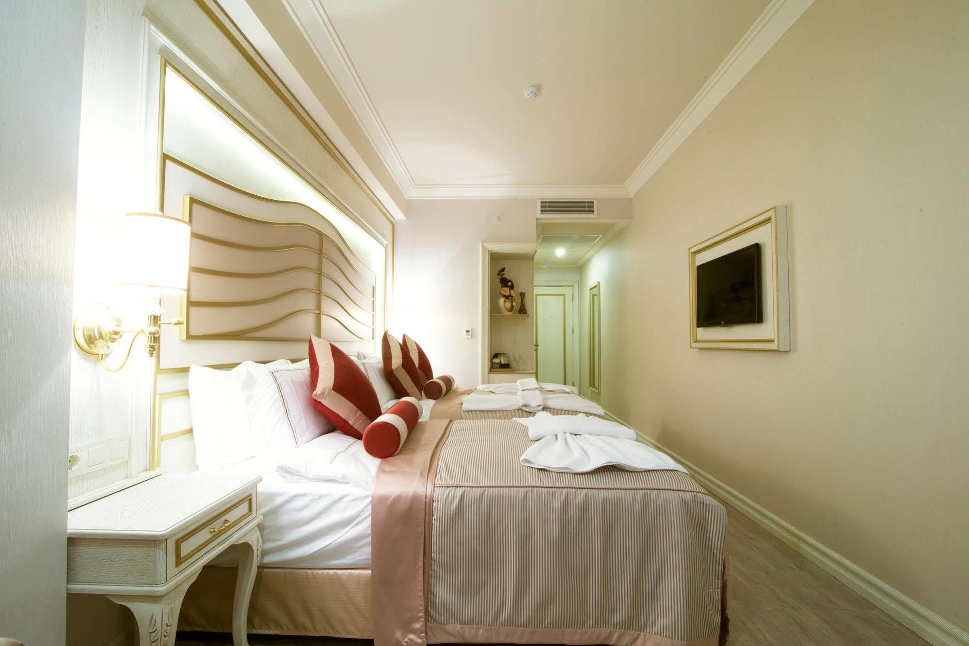 Halifaks Hotel Istanbul