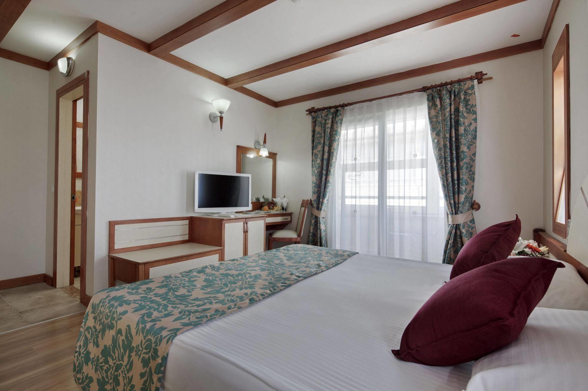 Alaiye Kleopatra Hotel 4*