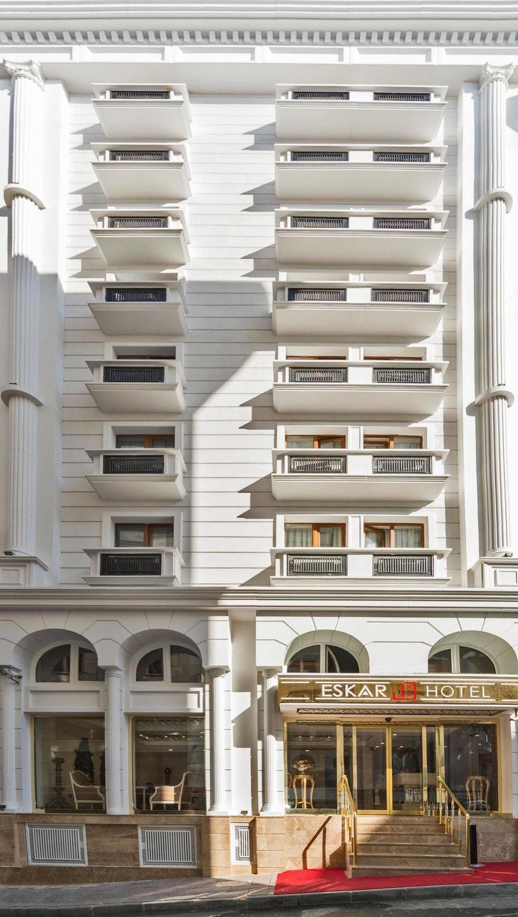 Escardin Hotel