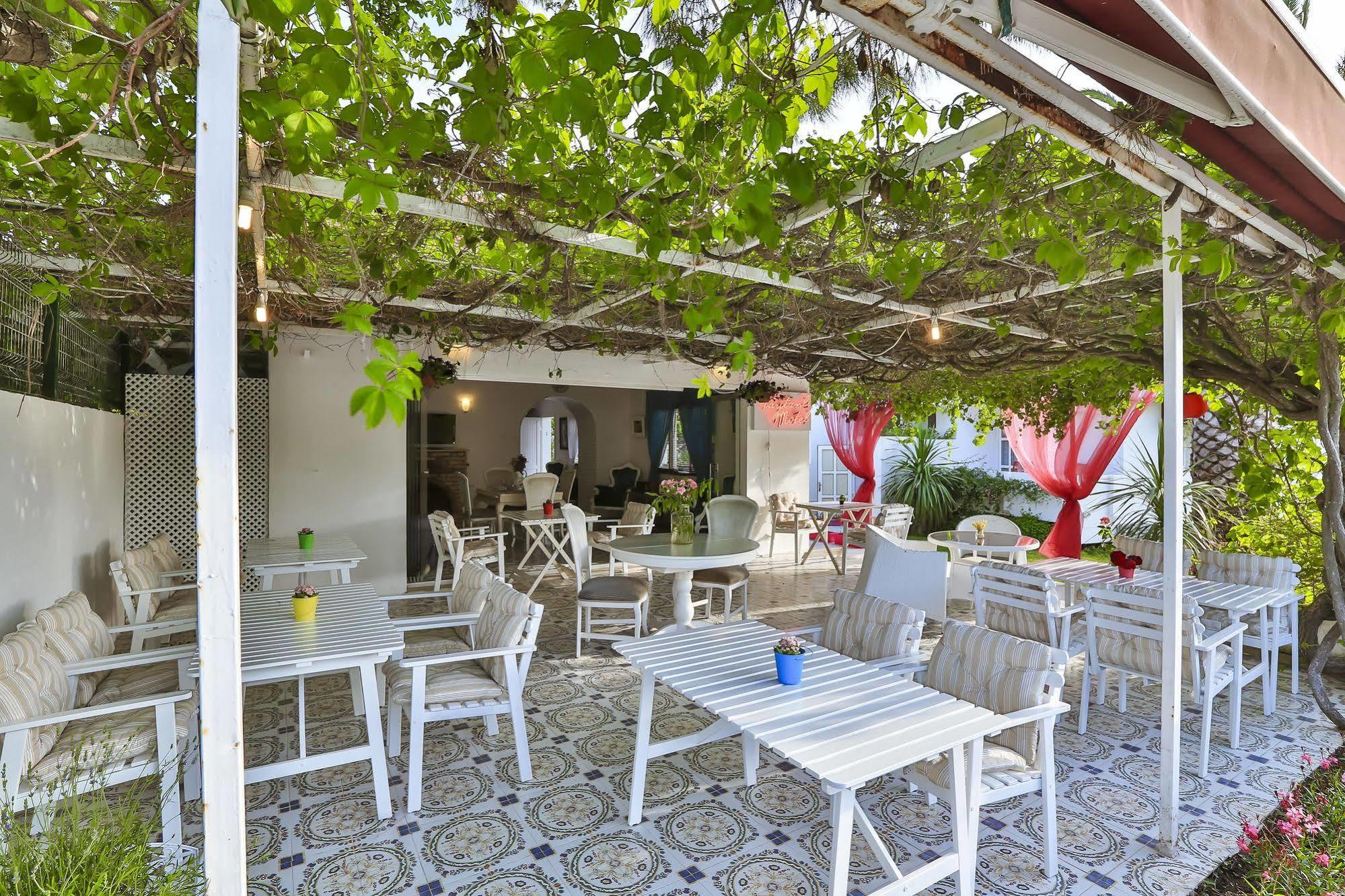 Ilica 2* Cesme