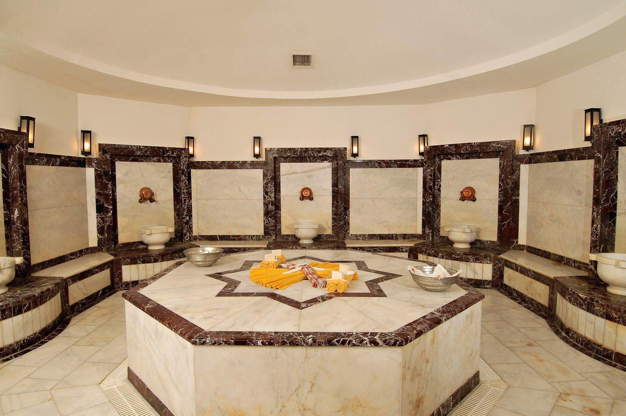 Kaya Hotel 4*
