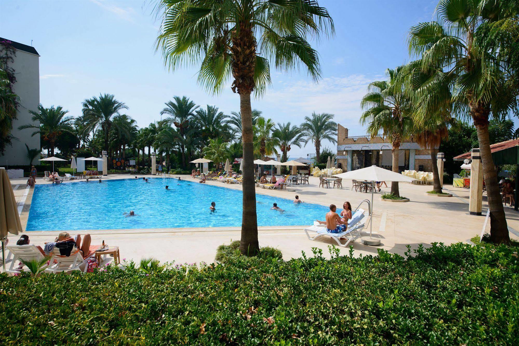 Mc Park Hotel 5*