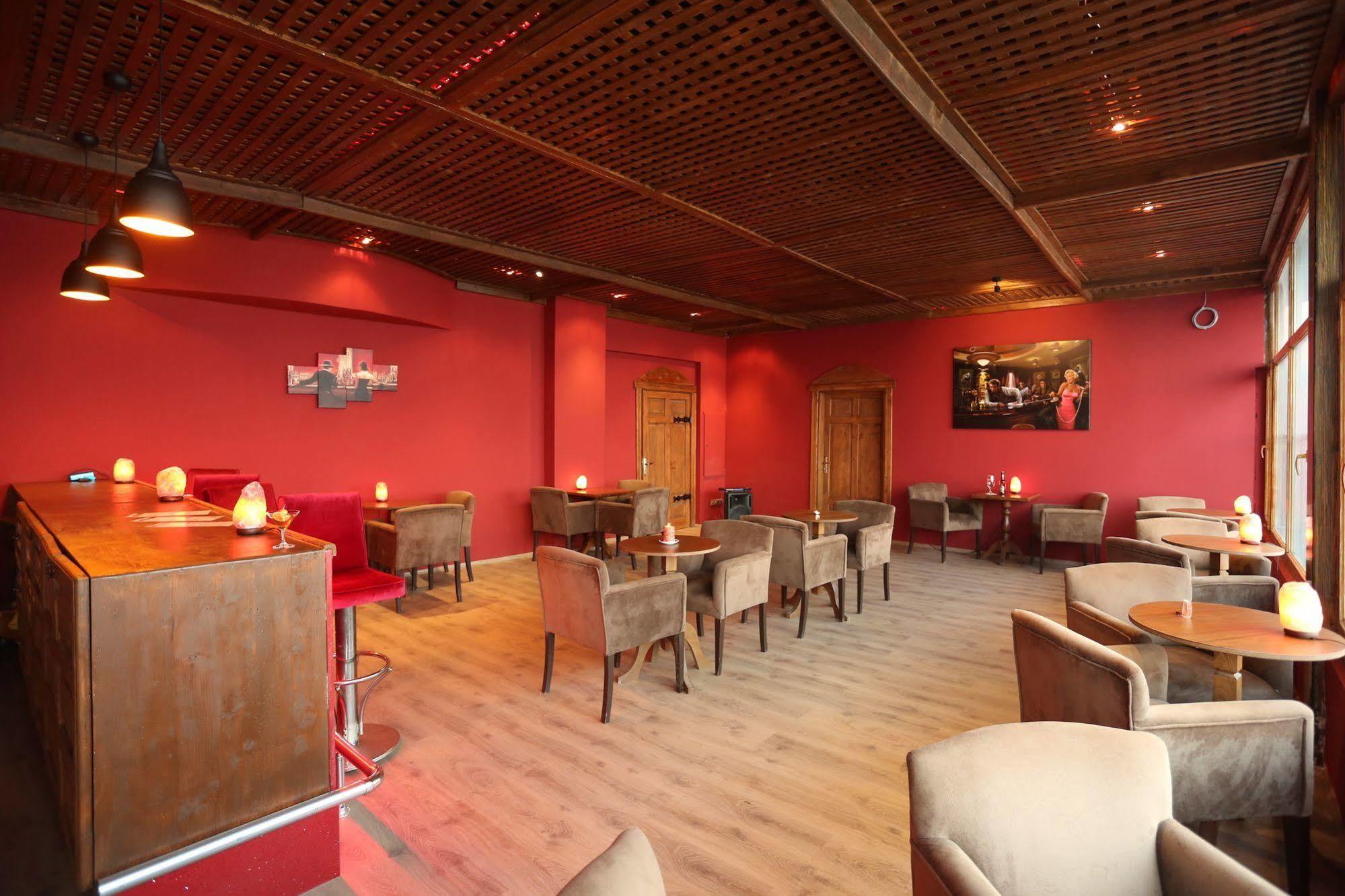 Marina Hotel 3*