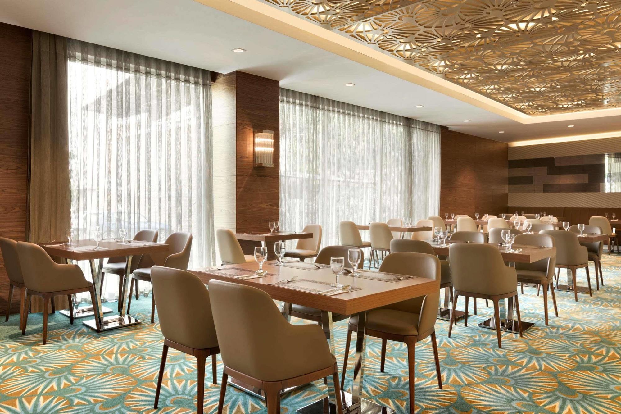 Hotel Ramada By Wyndham Gemli̇k Gemlik