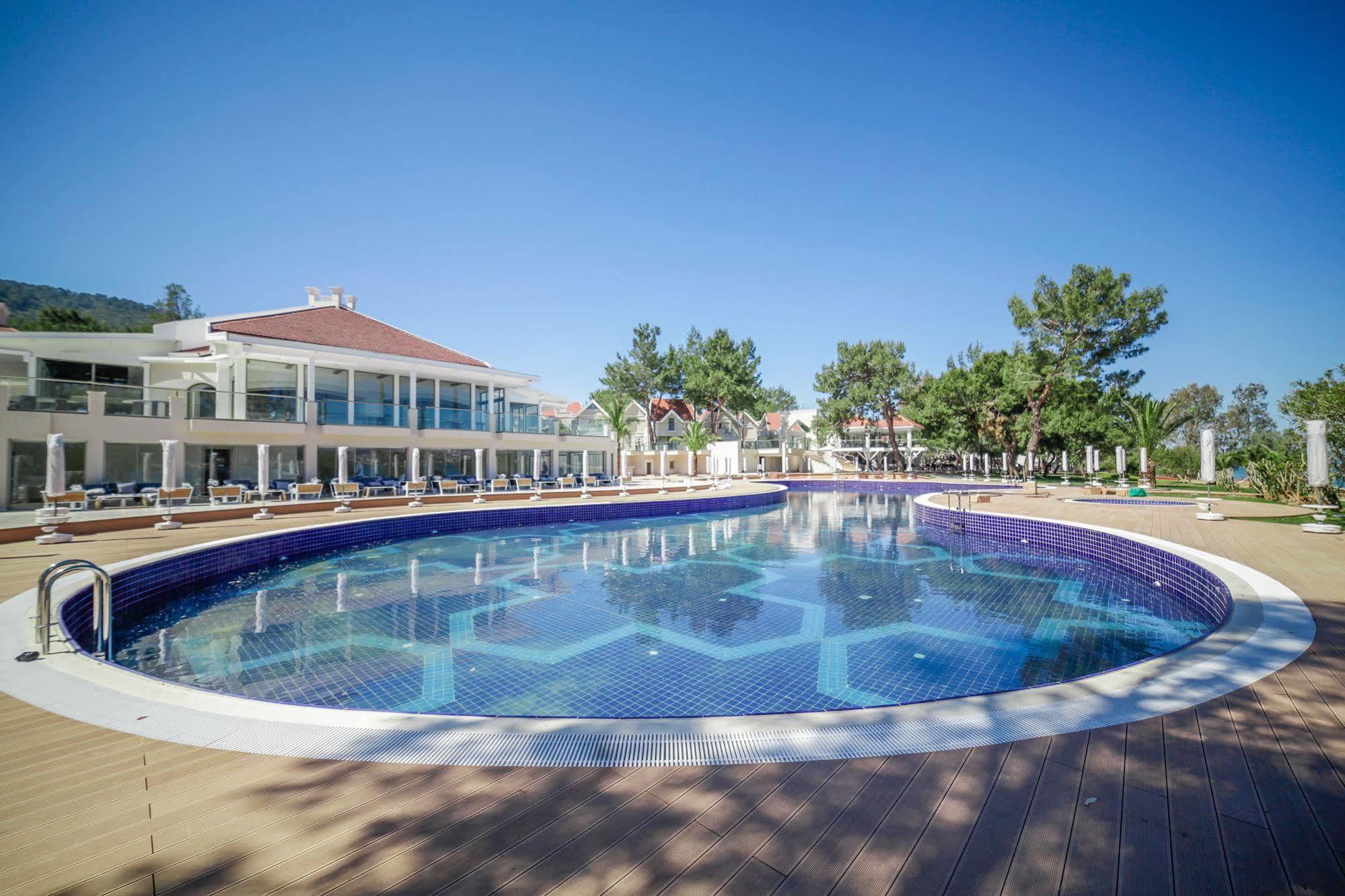 Aurum Exclusive Club Hotel 5*