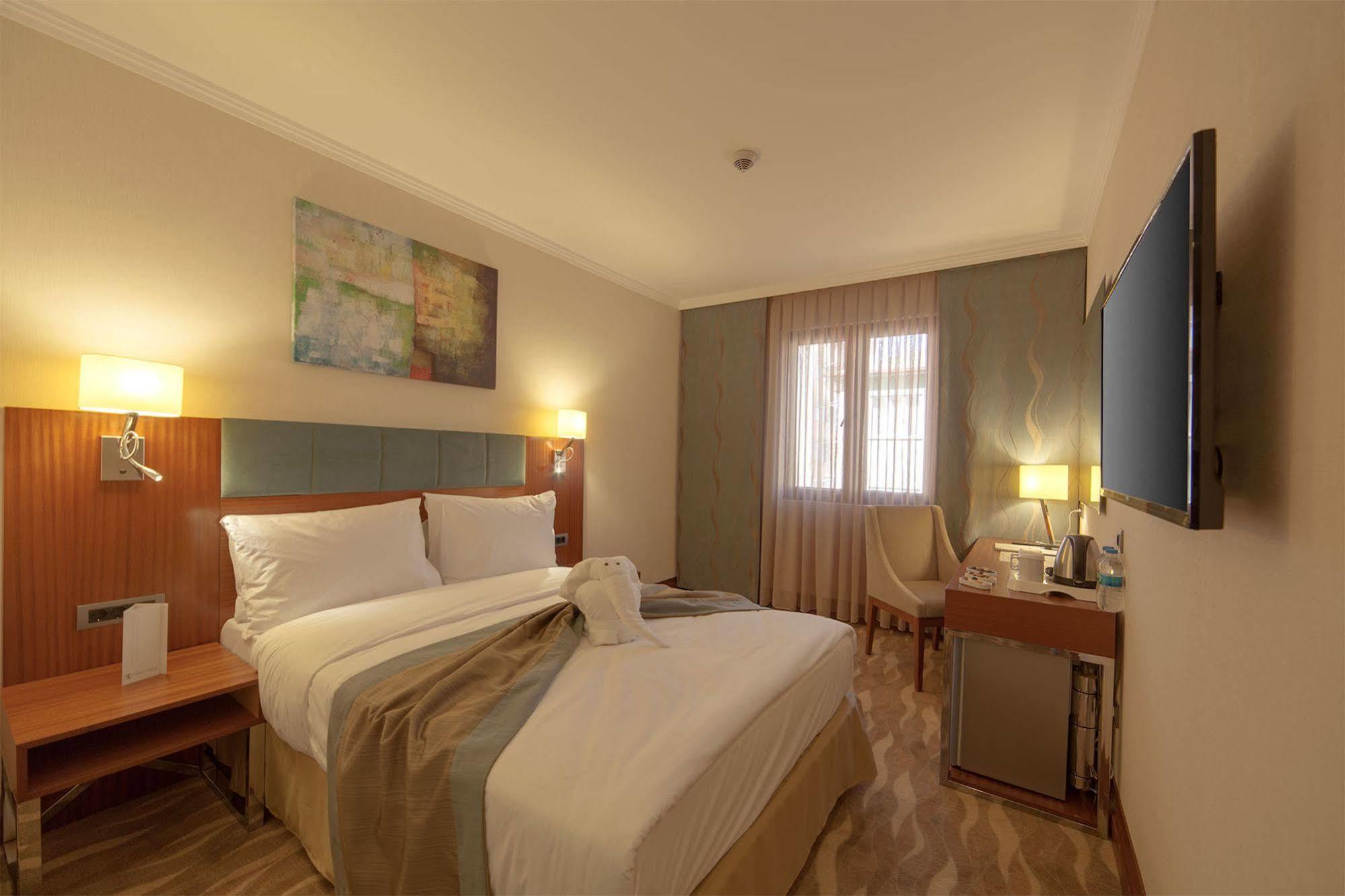 Lamec Business Hotel 3*