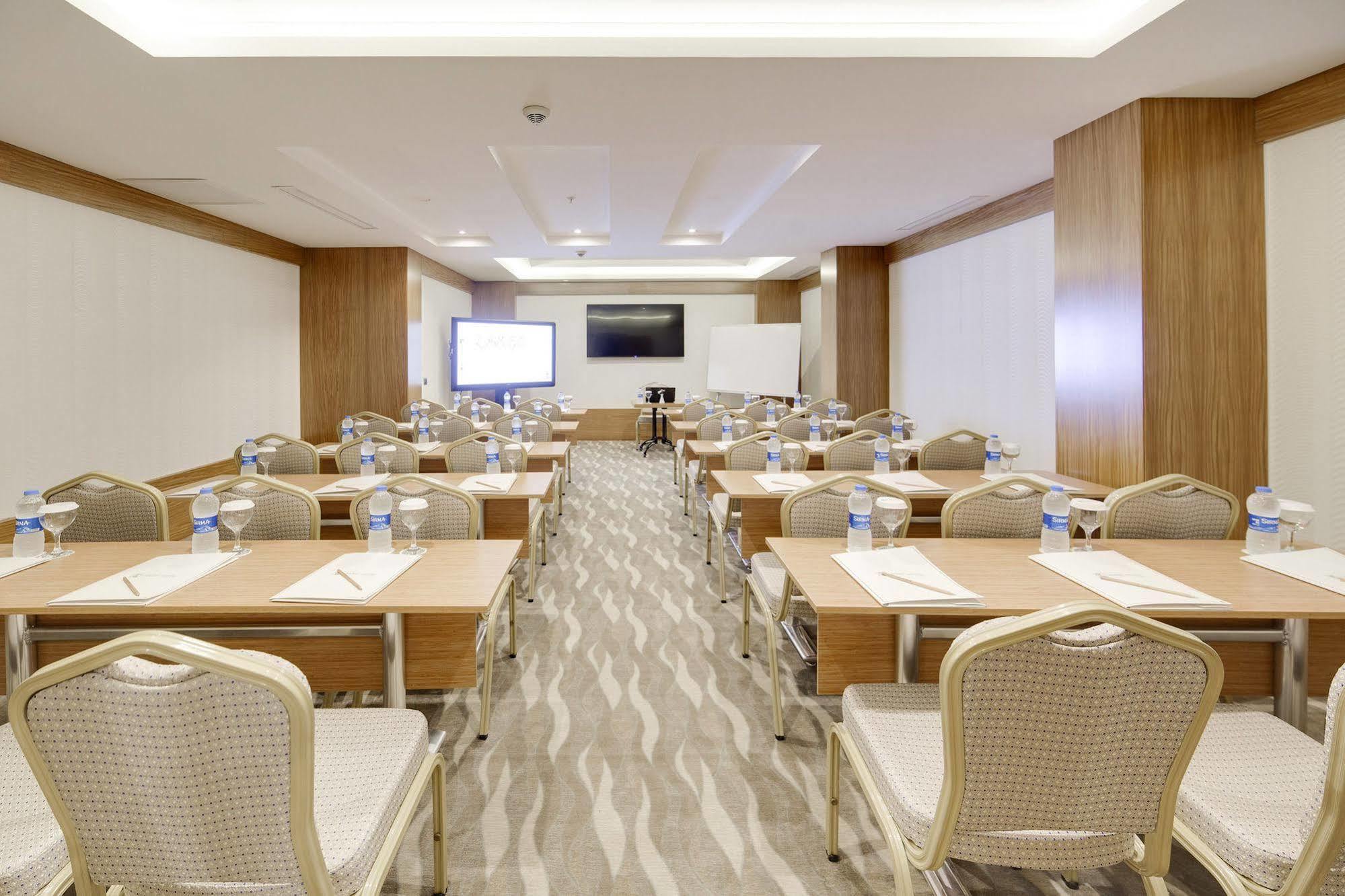Hotel Lamec Business