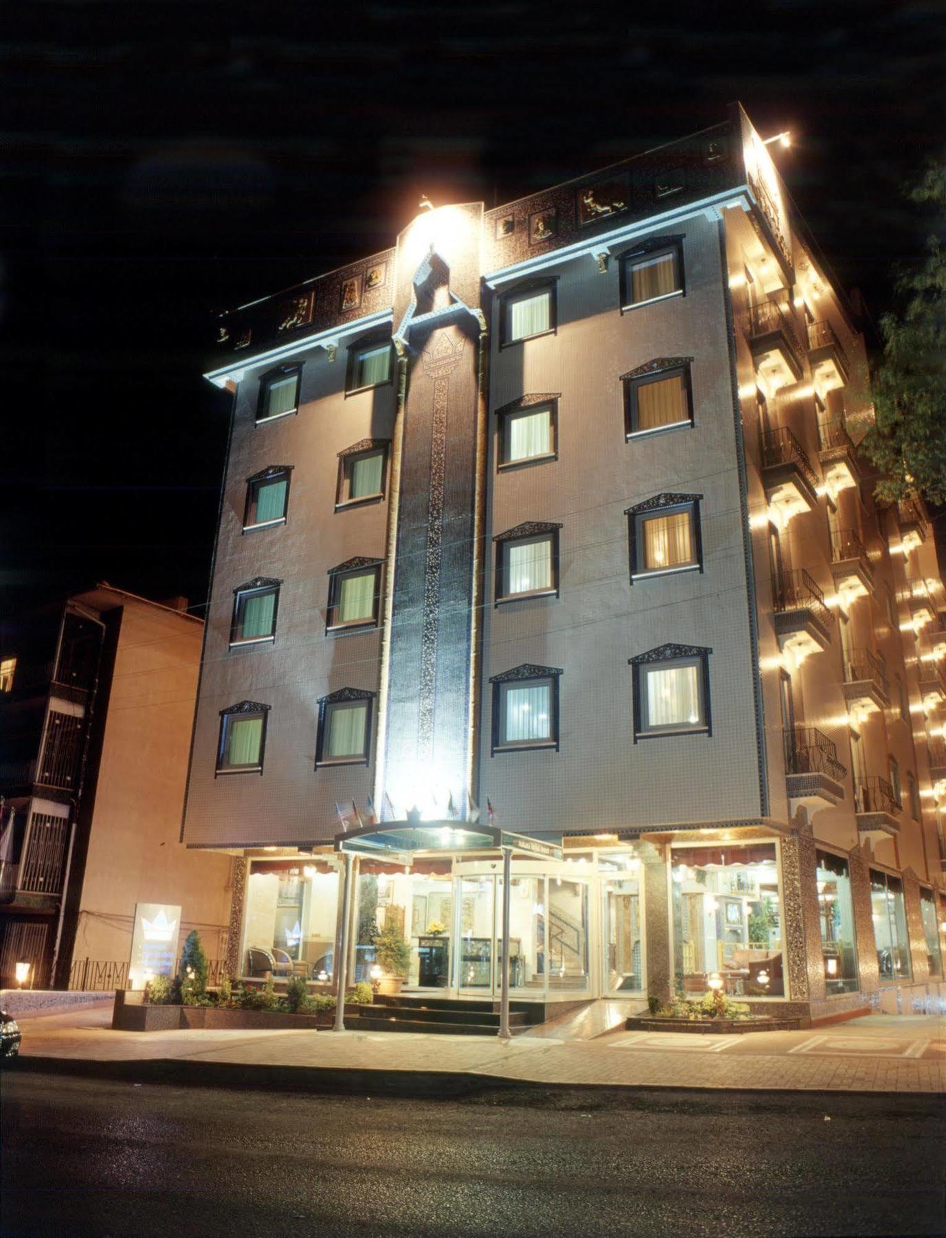 Royal Hotel 4*