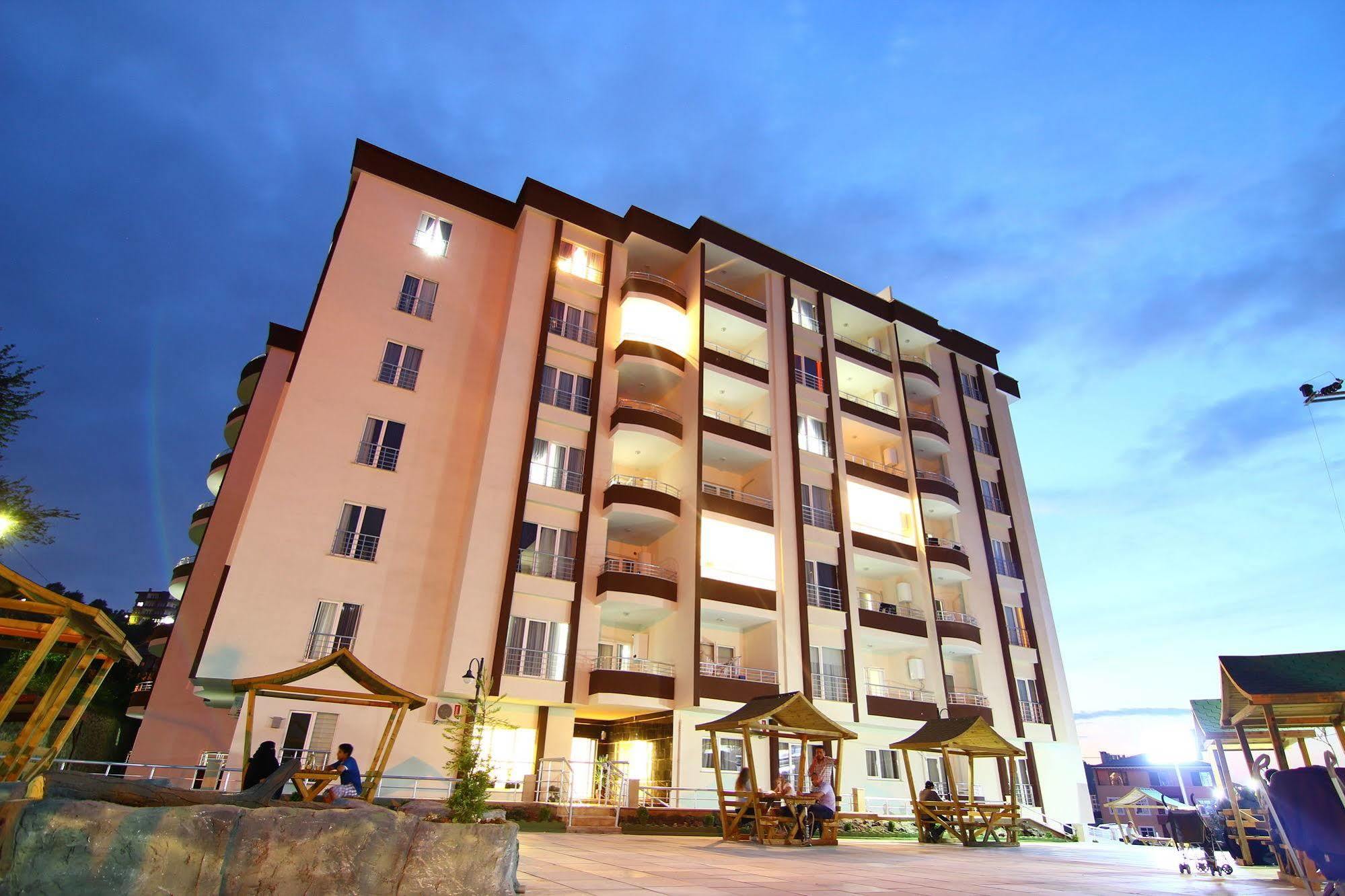 Aparthotel Royal Life Kasustu