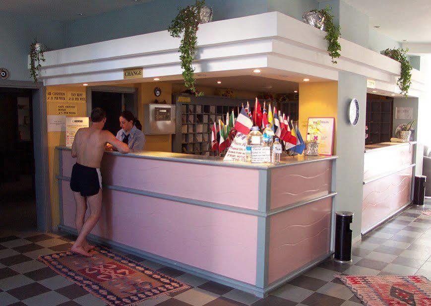 Temple Class Hotel