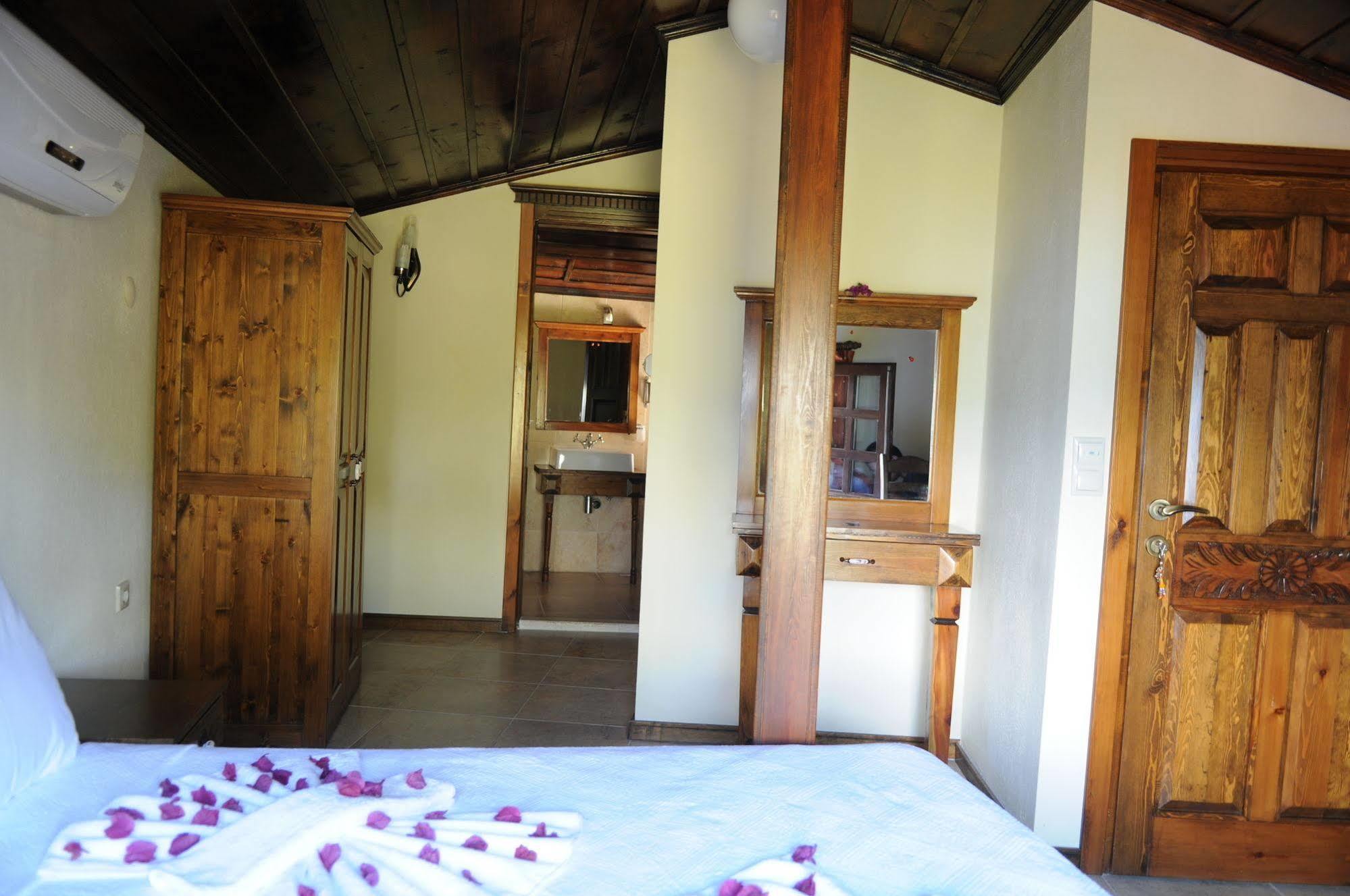 Loca Hotel 5*