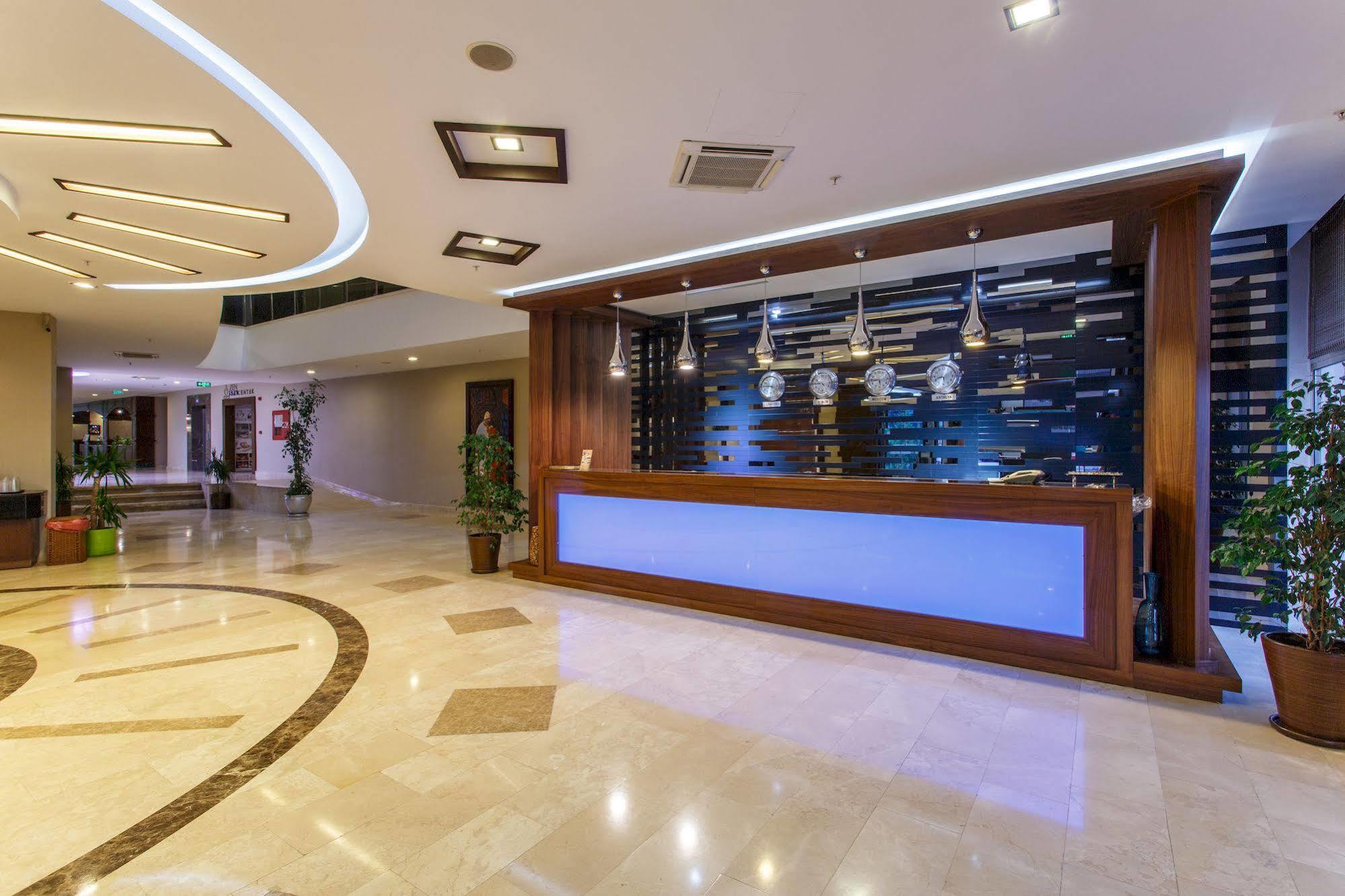 Lucida Hotel 5*