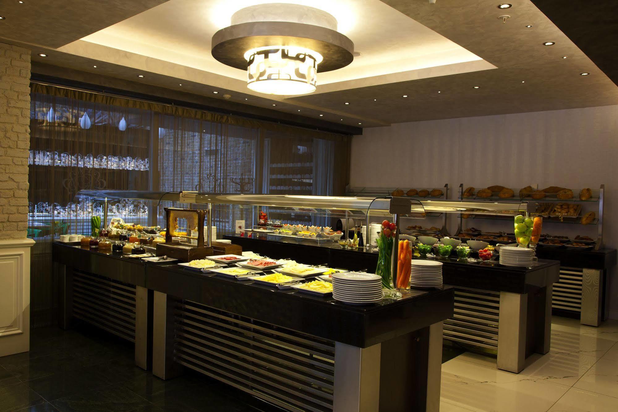 Hotel Limak Ambassadore 4*