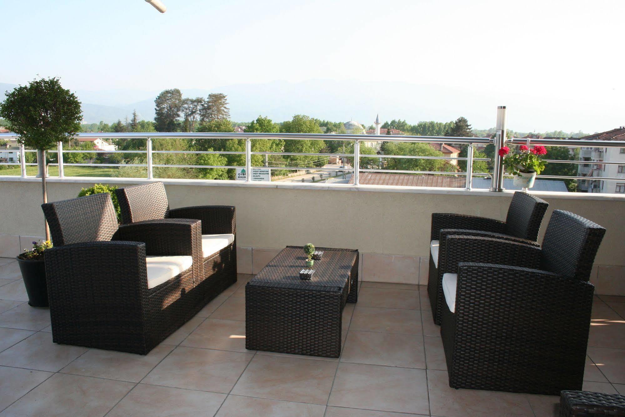 Hotel Gosterisli 3*