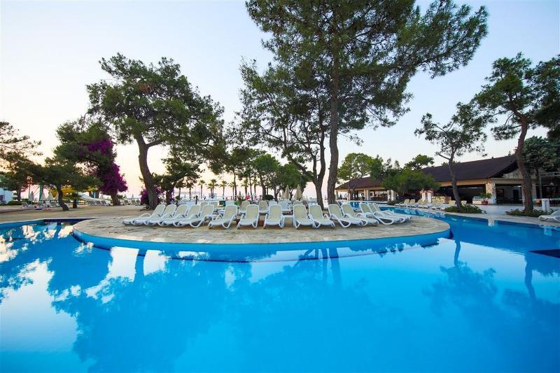 Amara Comfort Resort 5*