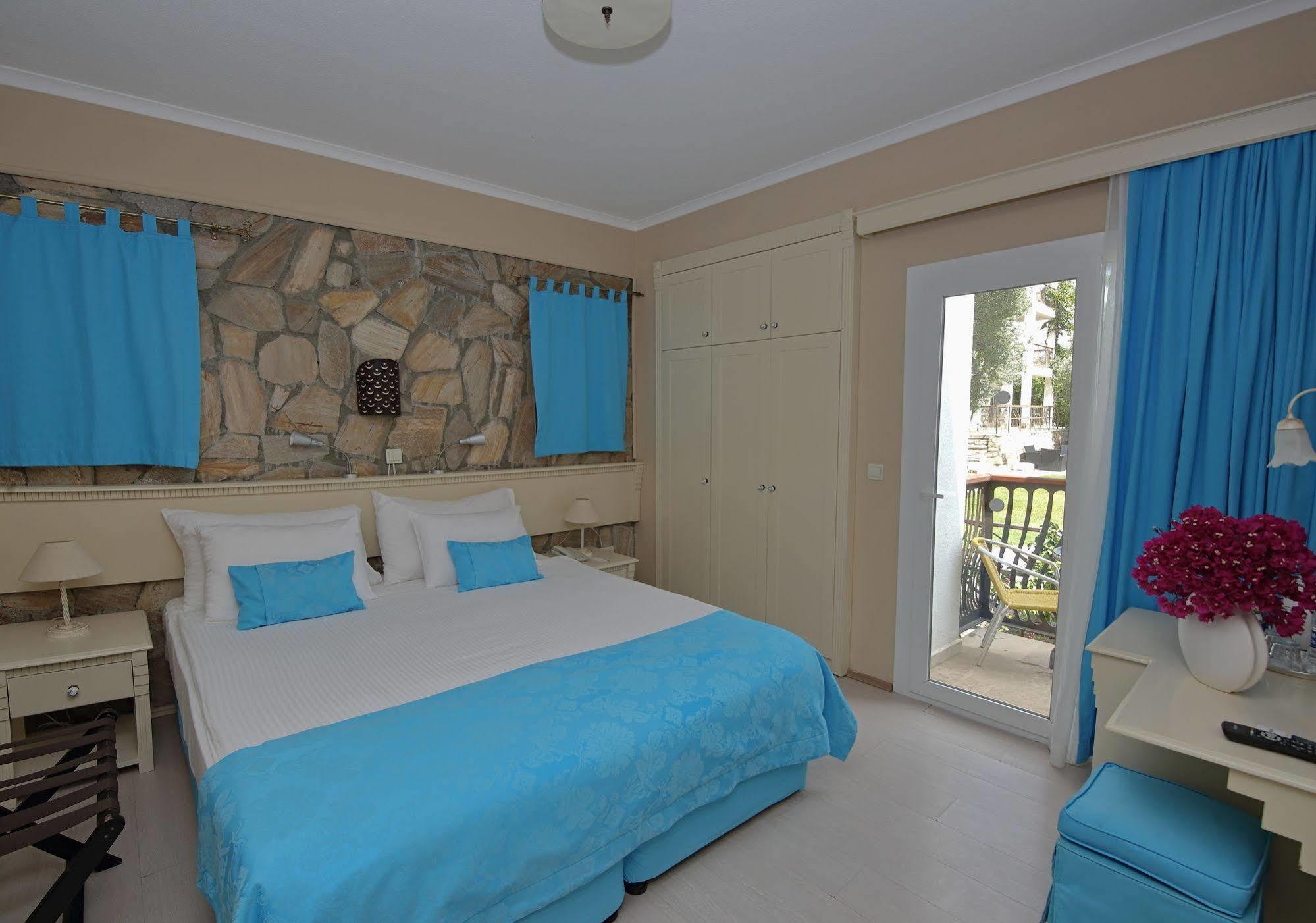 Sina (adults Only) 4* Torba