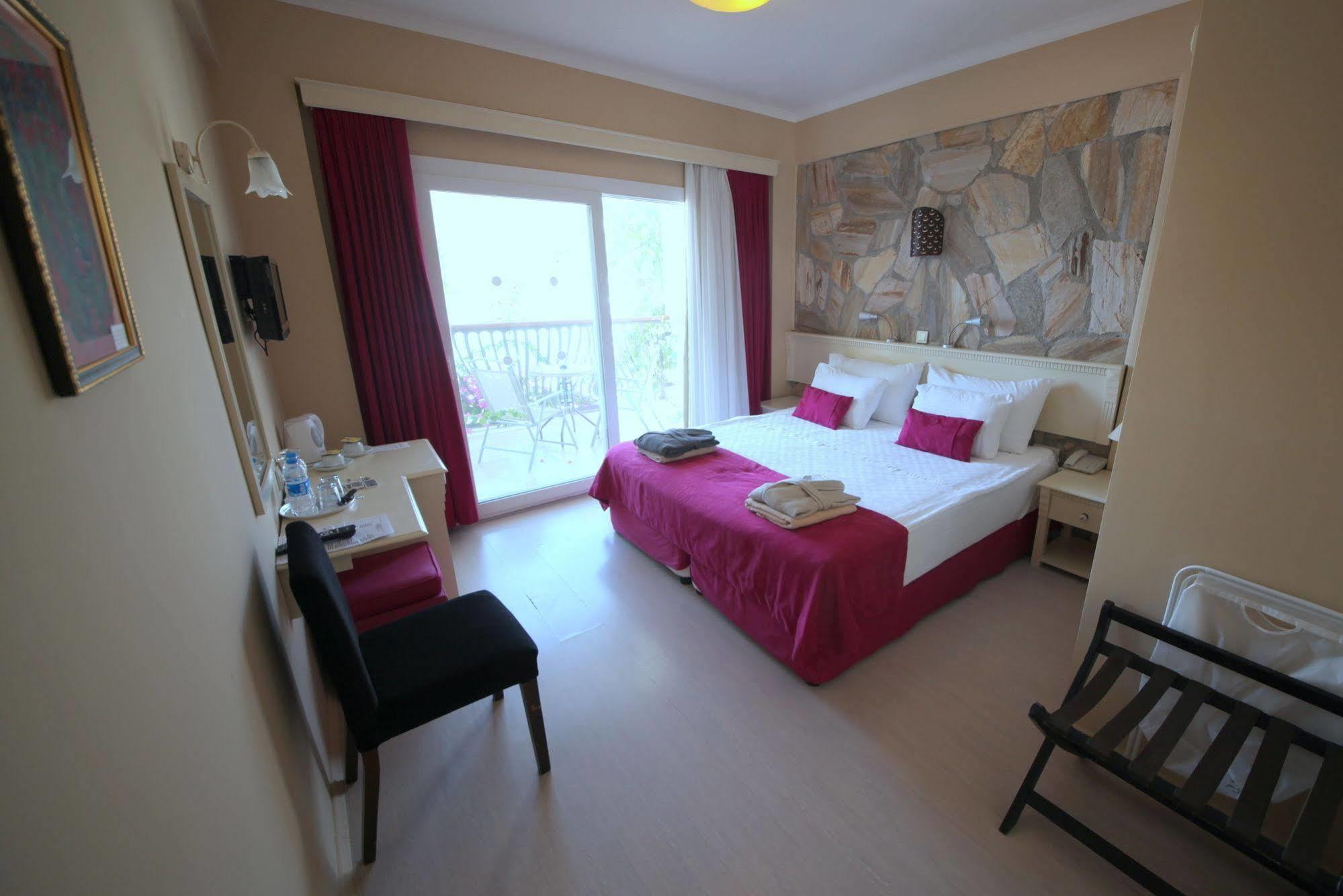 Hotel Sina (adults Only)