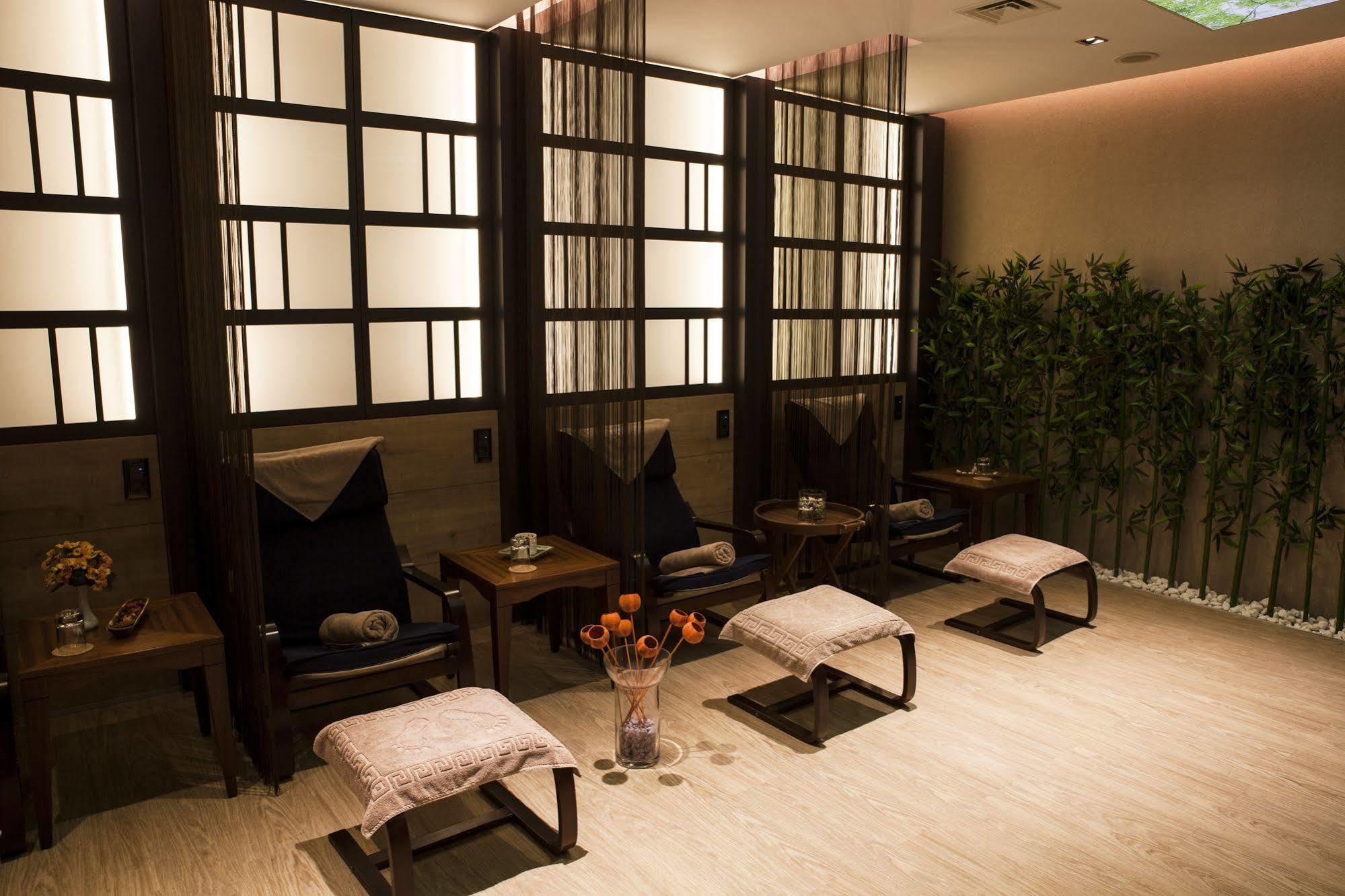 Midas Hotel 4*