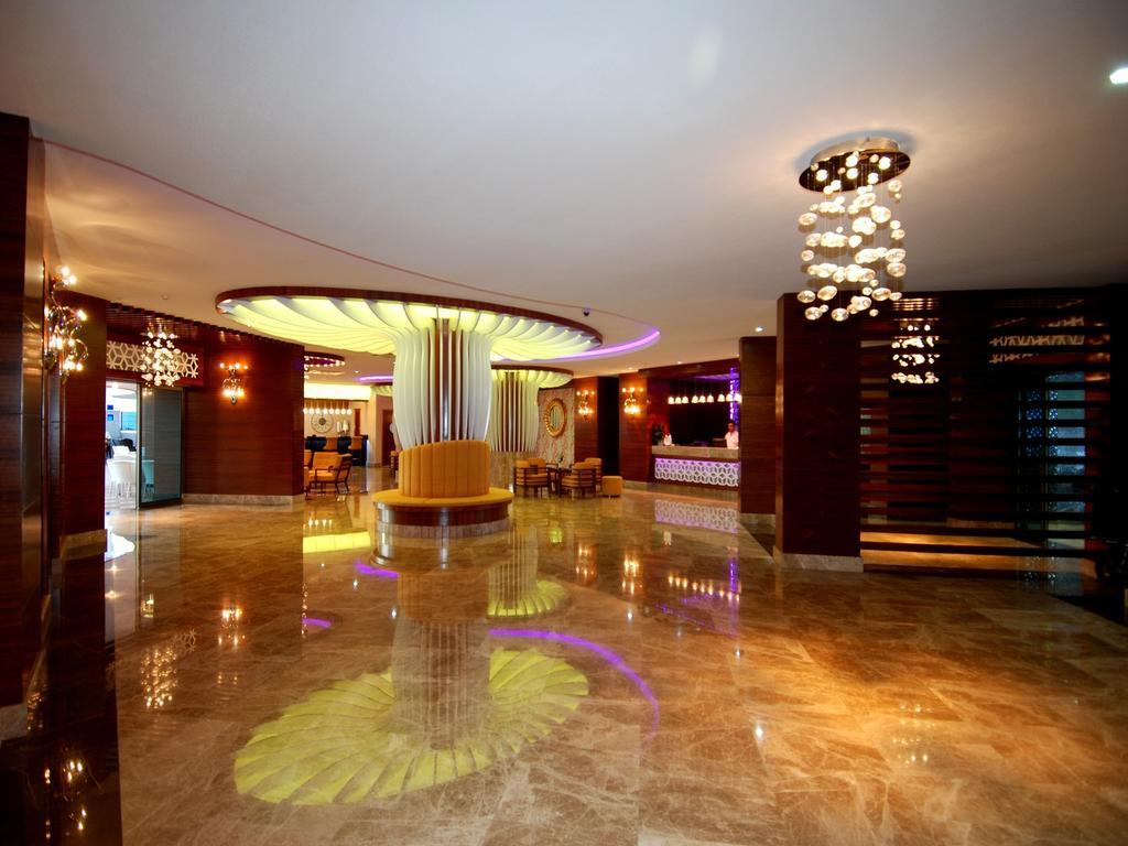 Hotel Grand Zaman 4*
