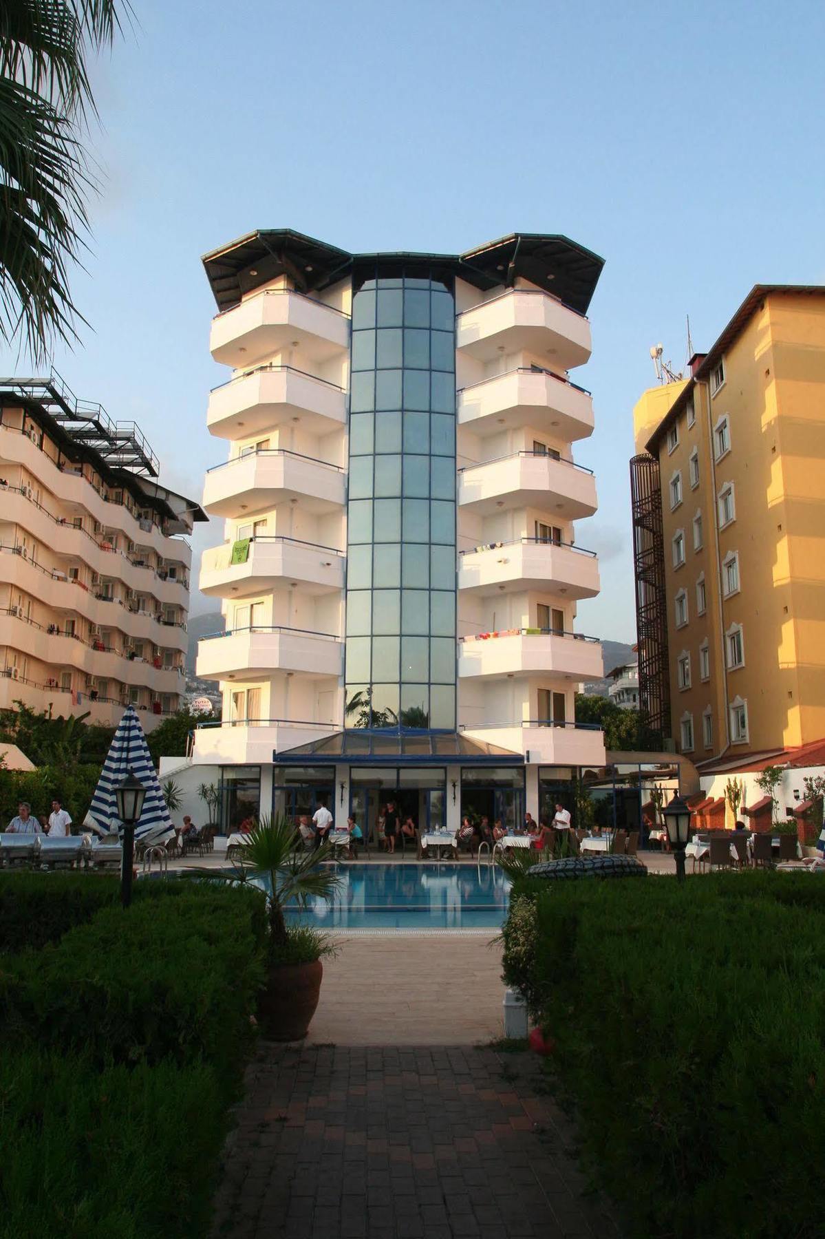Elysee Resort 3*