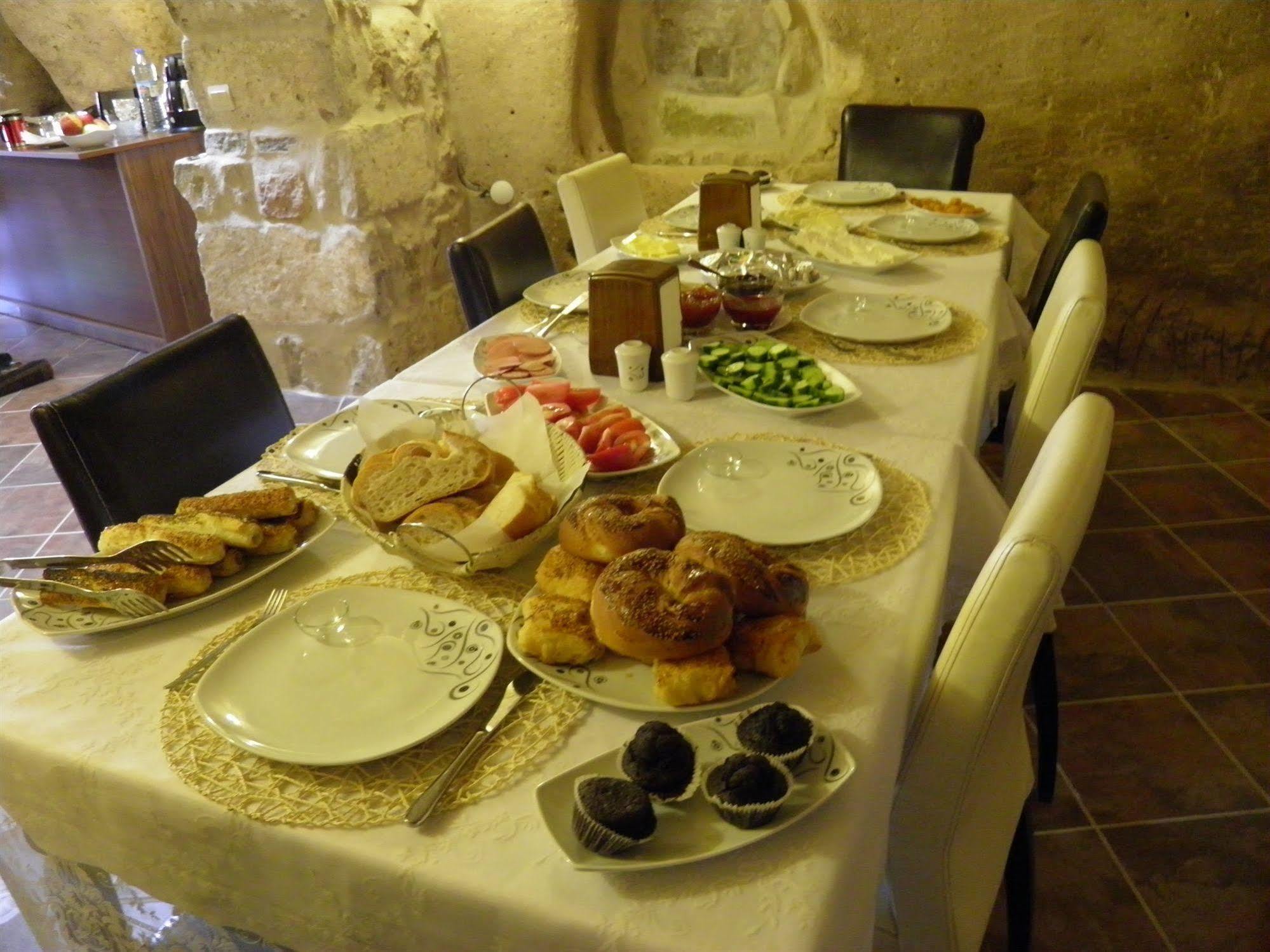 Hotel Akcave And 3*