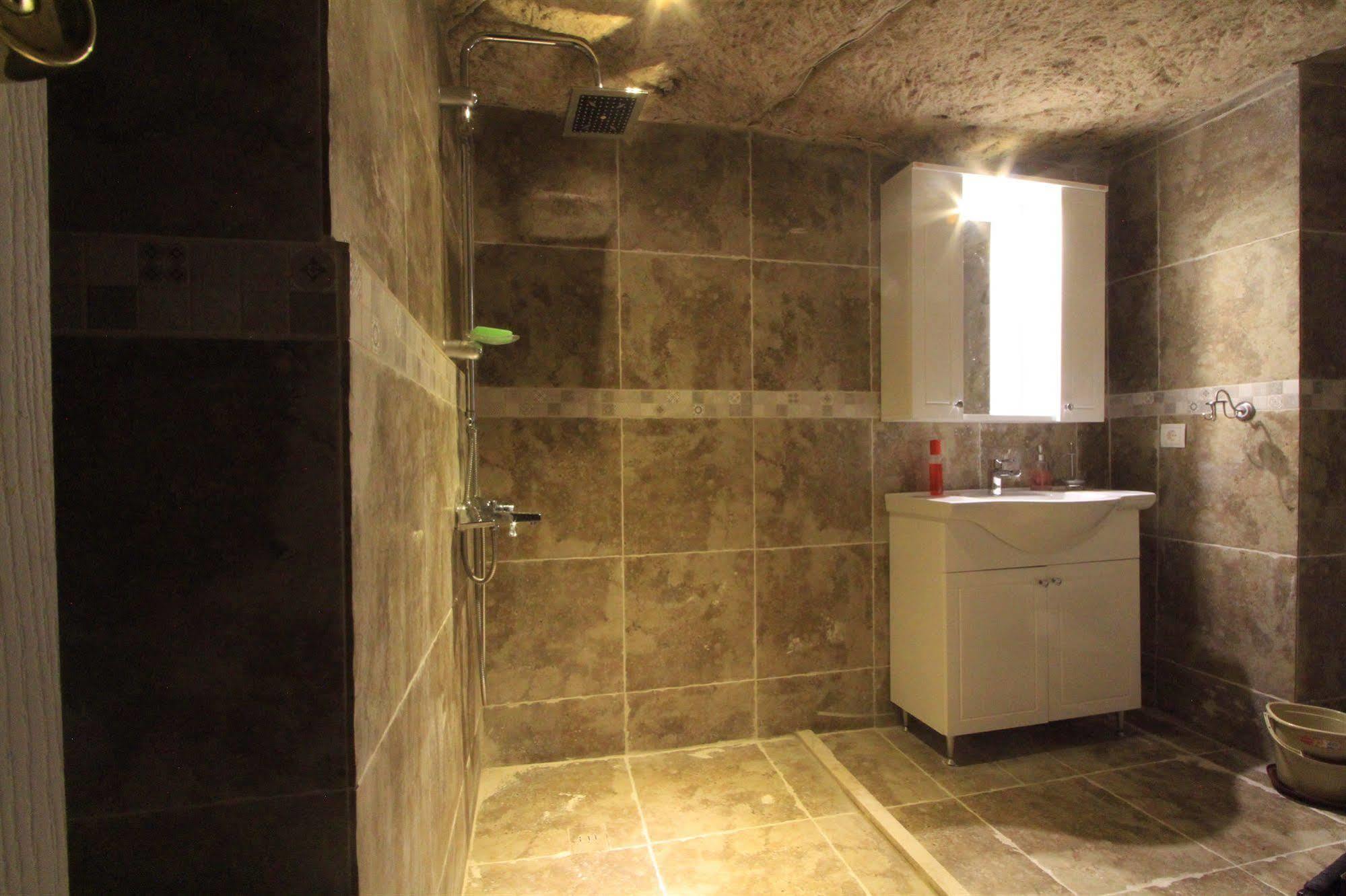 Hotel Akcave And 3*