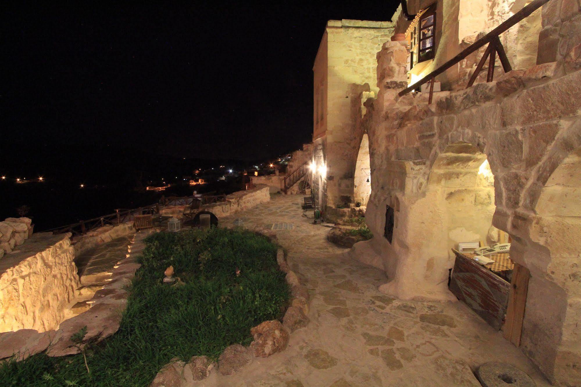 Hotel Akcave And 3*