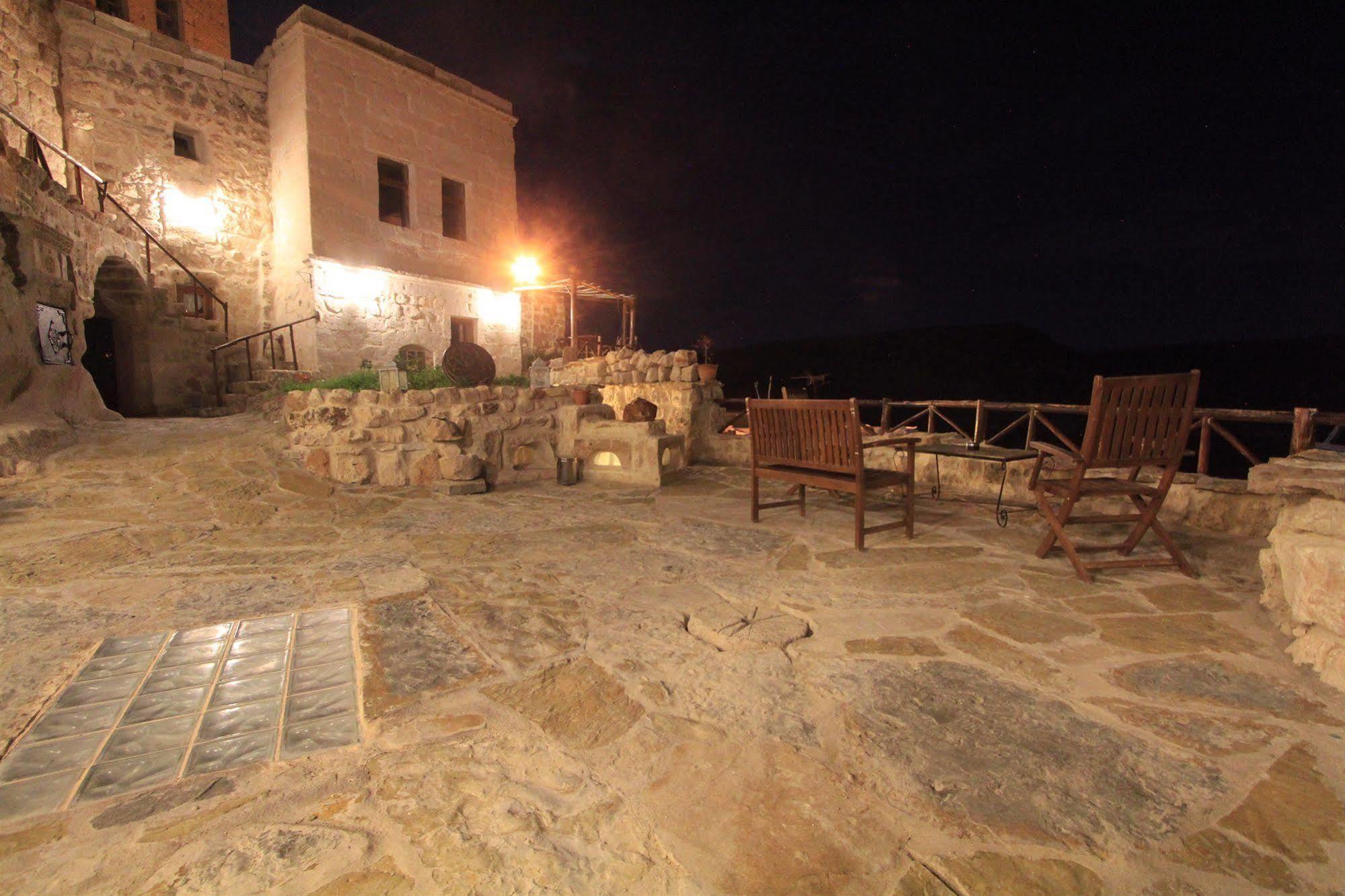 Akcave And Hotel 3*