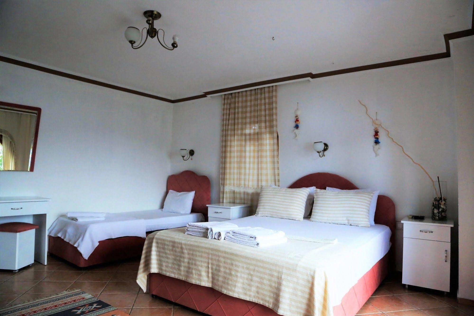 Hotel Dolphin 3*