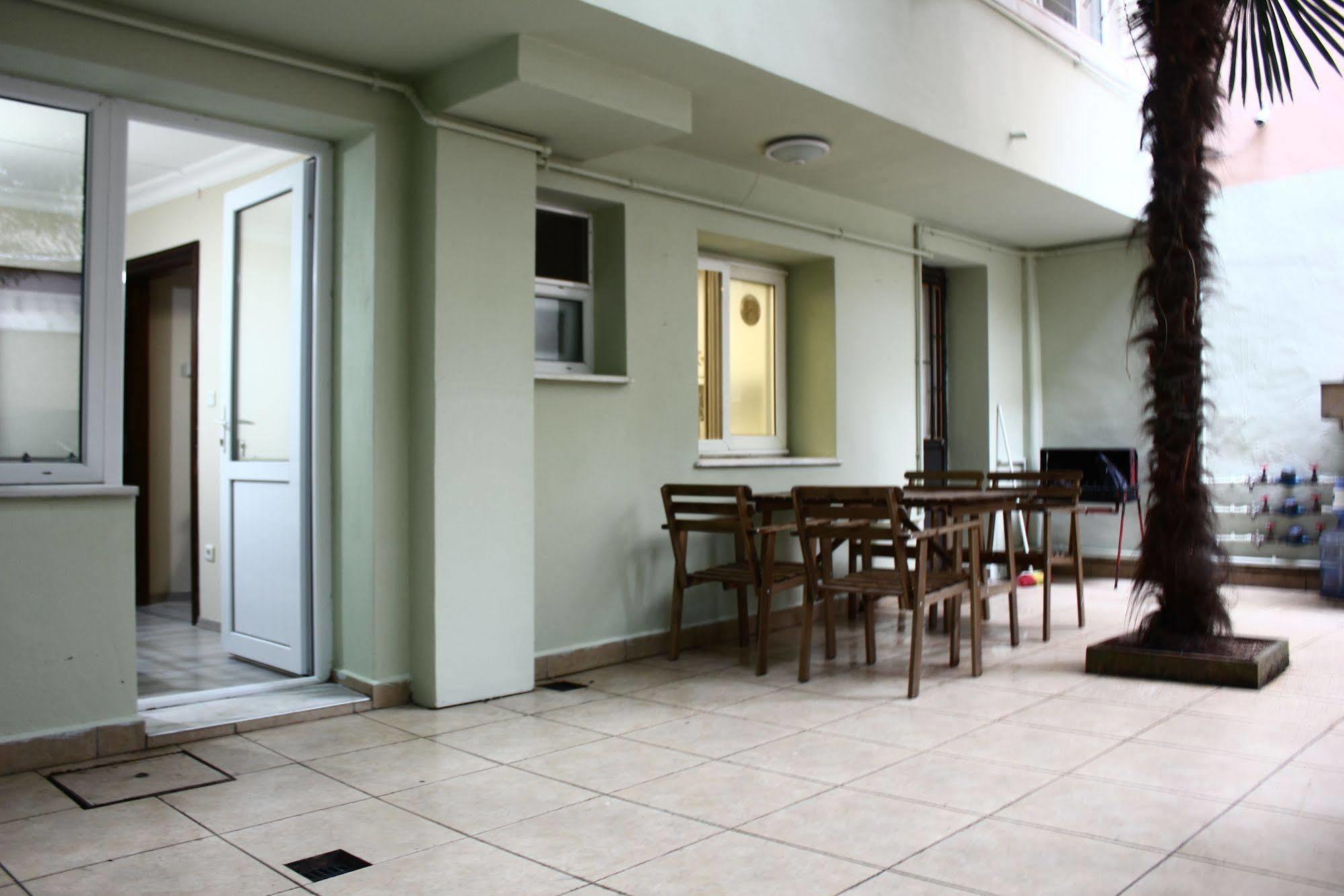 Aparthotel Bueyuekada - Yeni