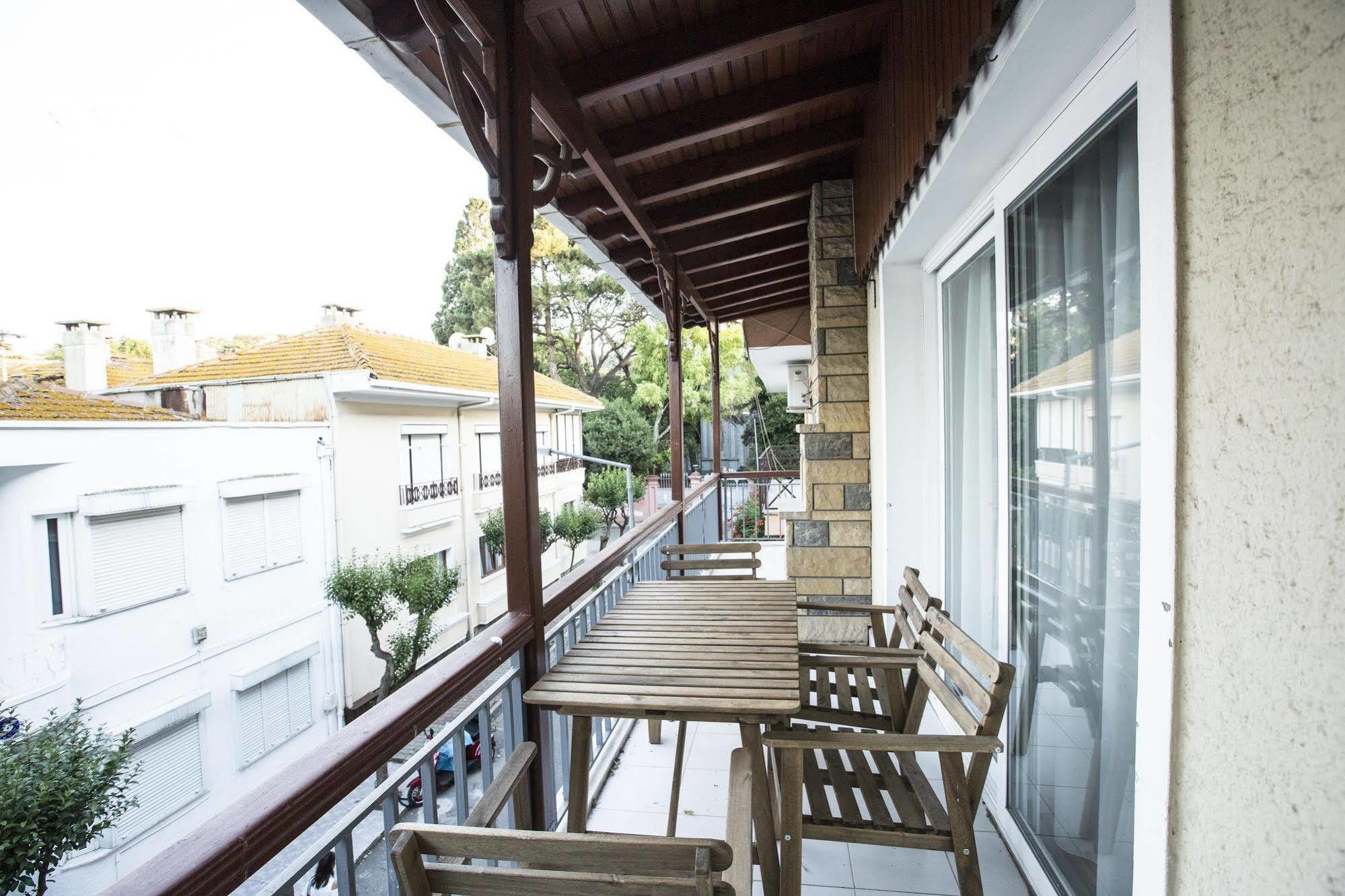 Aparthotel Bueyuekada - Yeni