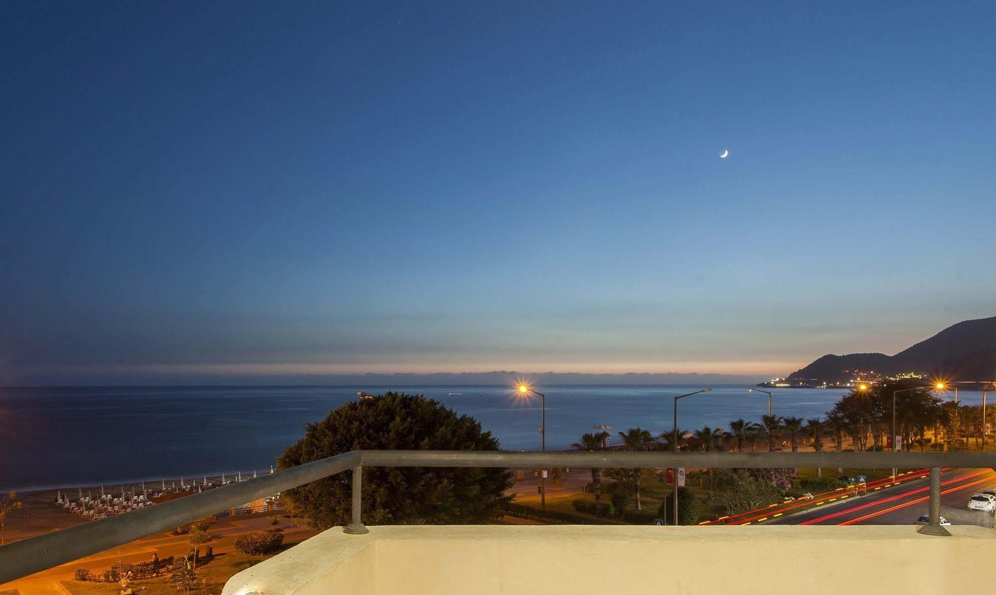 Kleopatra Beach Hotel
