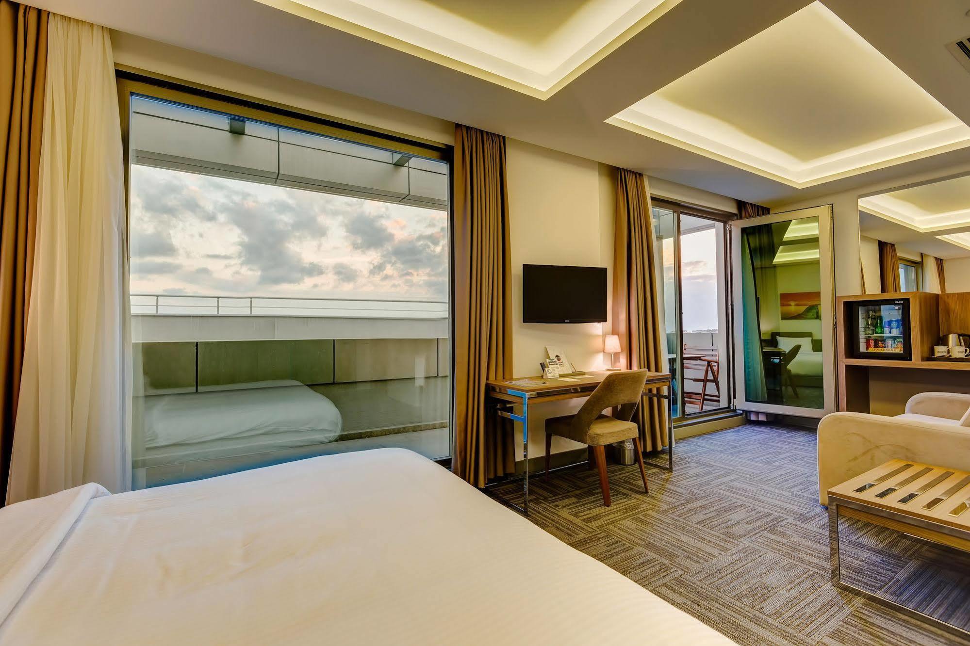 Bostanci Atasehir