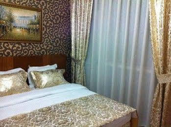 Hotel Grand Karot 3*