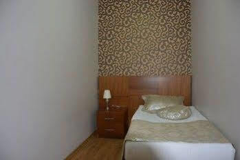 Hotel Grand Karot 3*
