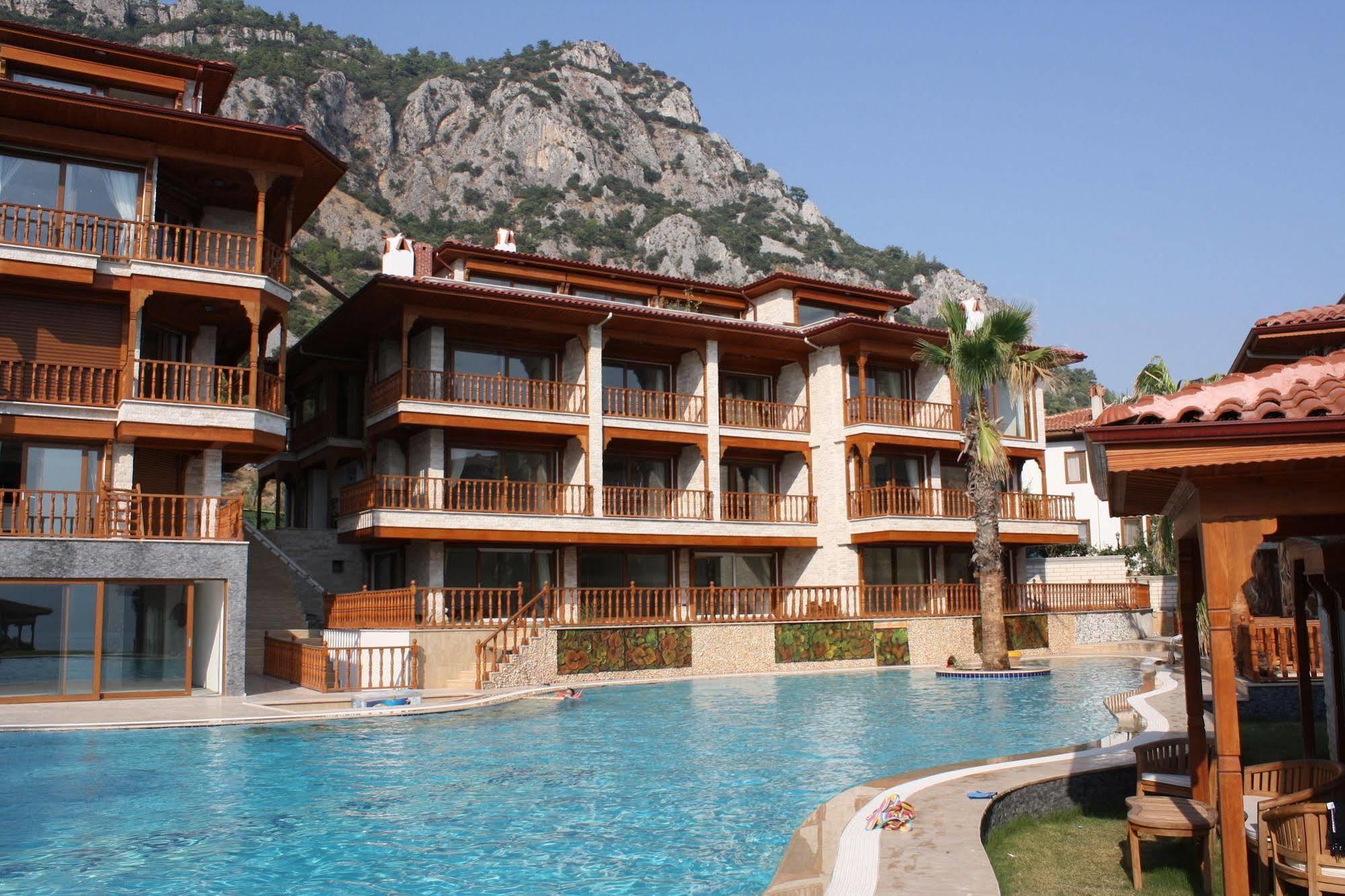 Shimal Hotel 5*