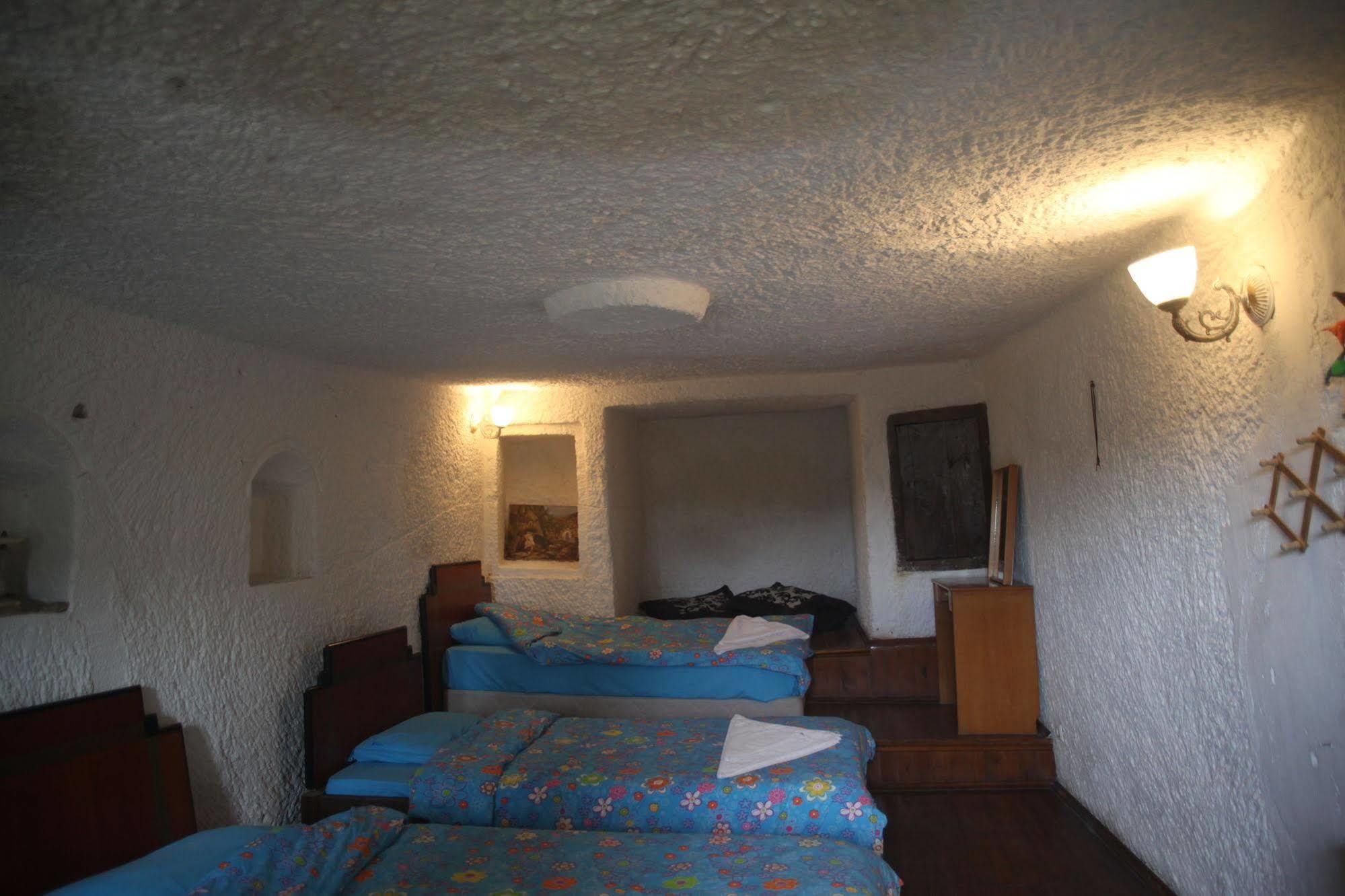 Hotel Sato Cave