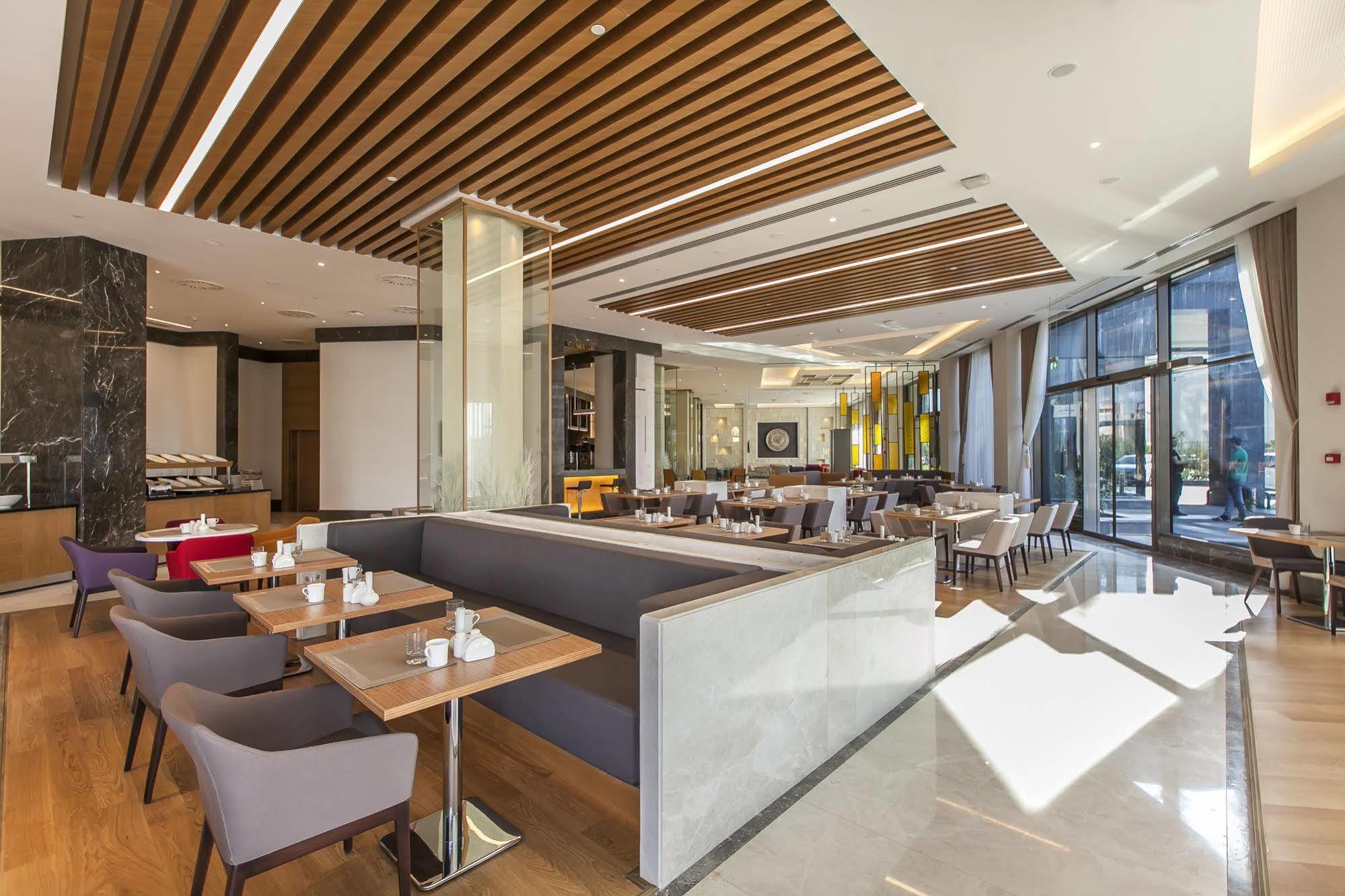 Novotel