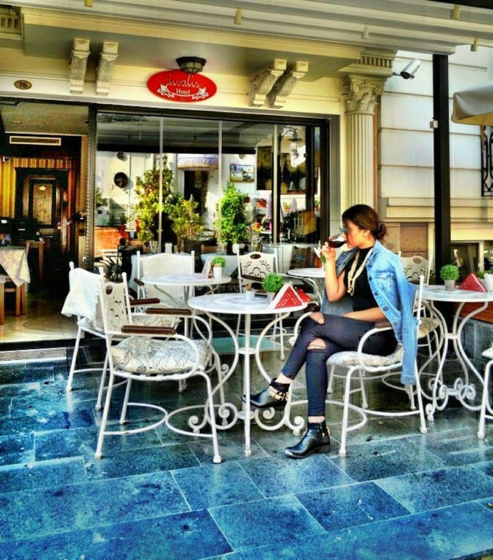 Hotel Divalis