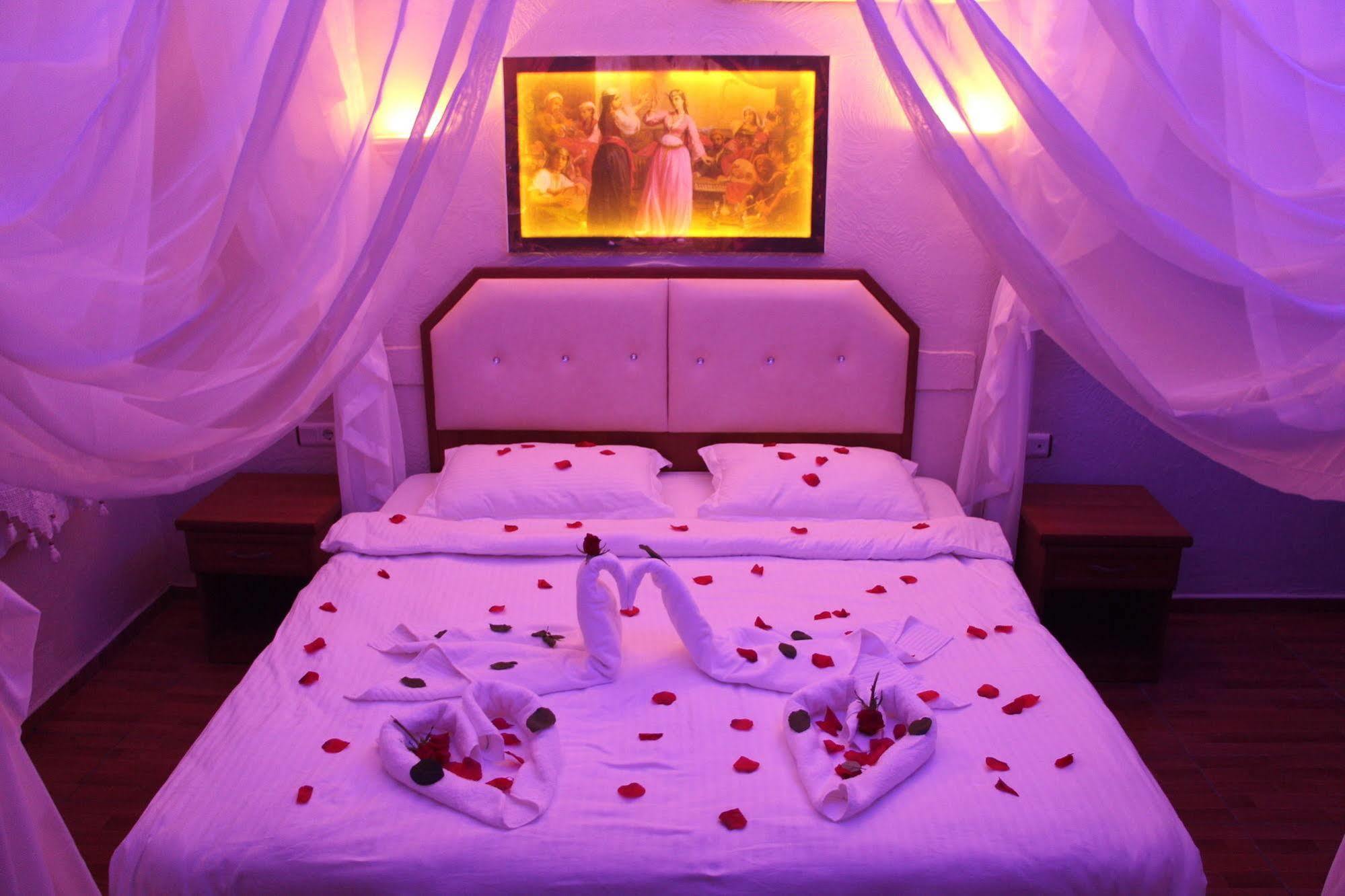 Rebetika & Bistro 3*