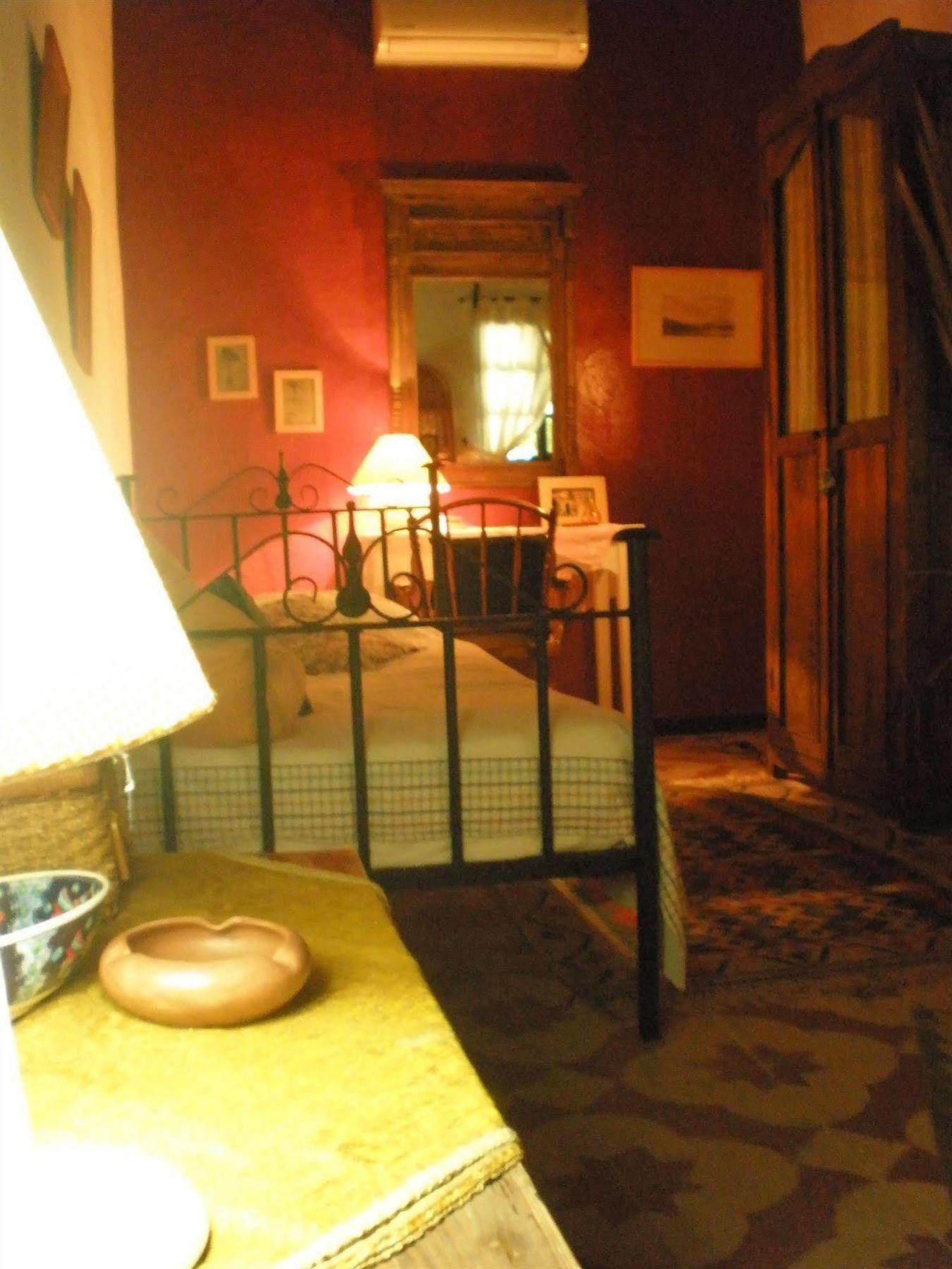 Bakkhos Guest house 3*