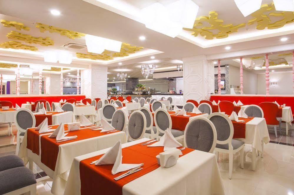 Hotel Orange Palace 5*