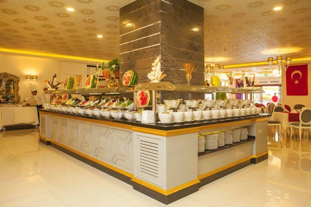 Hotel Orange Palace 5*