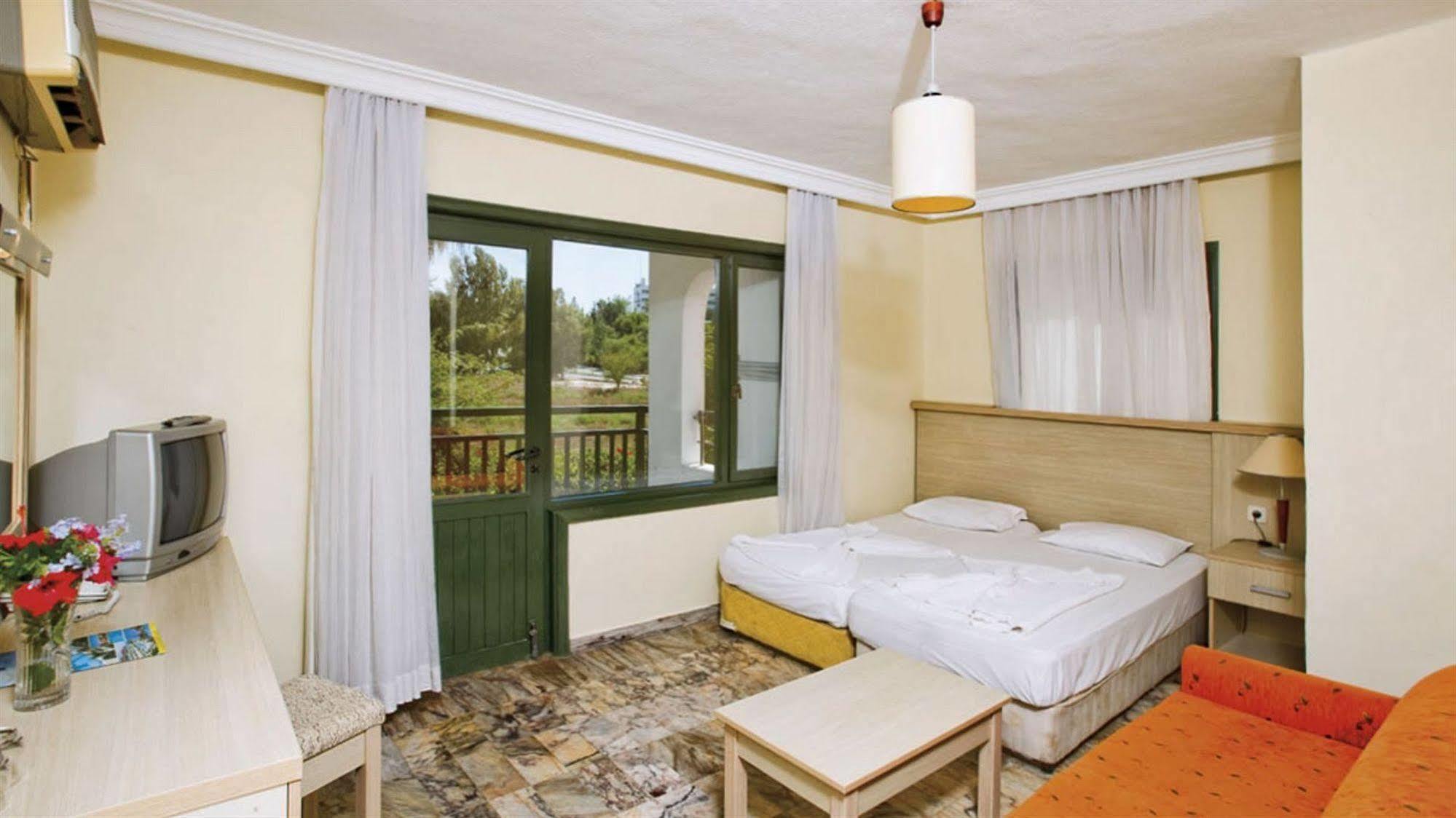 Sural Garden 3*